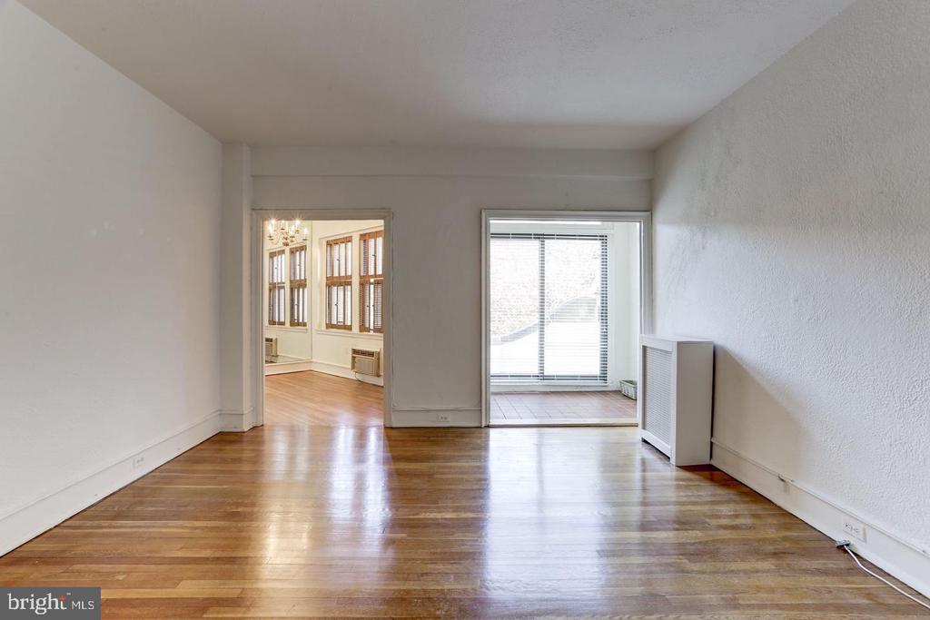 4701 CONNECTICUT AVENUE NW 300