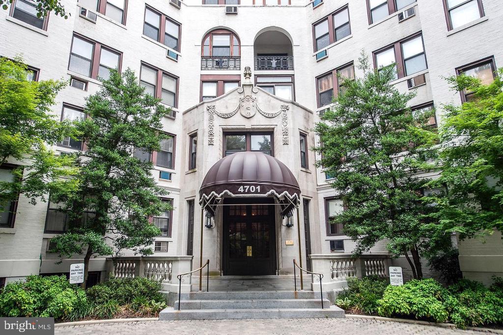 4701 CONNECTICUT AVENUE NW 300