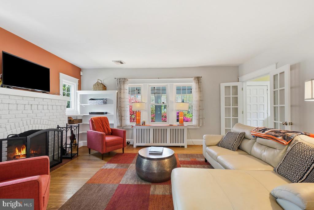 428 WHITTIER STREET NW