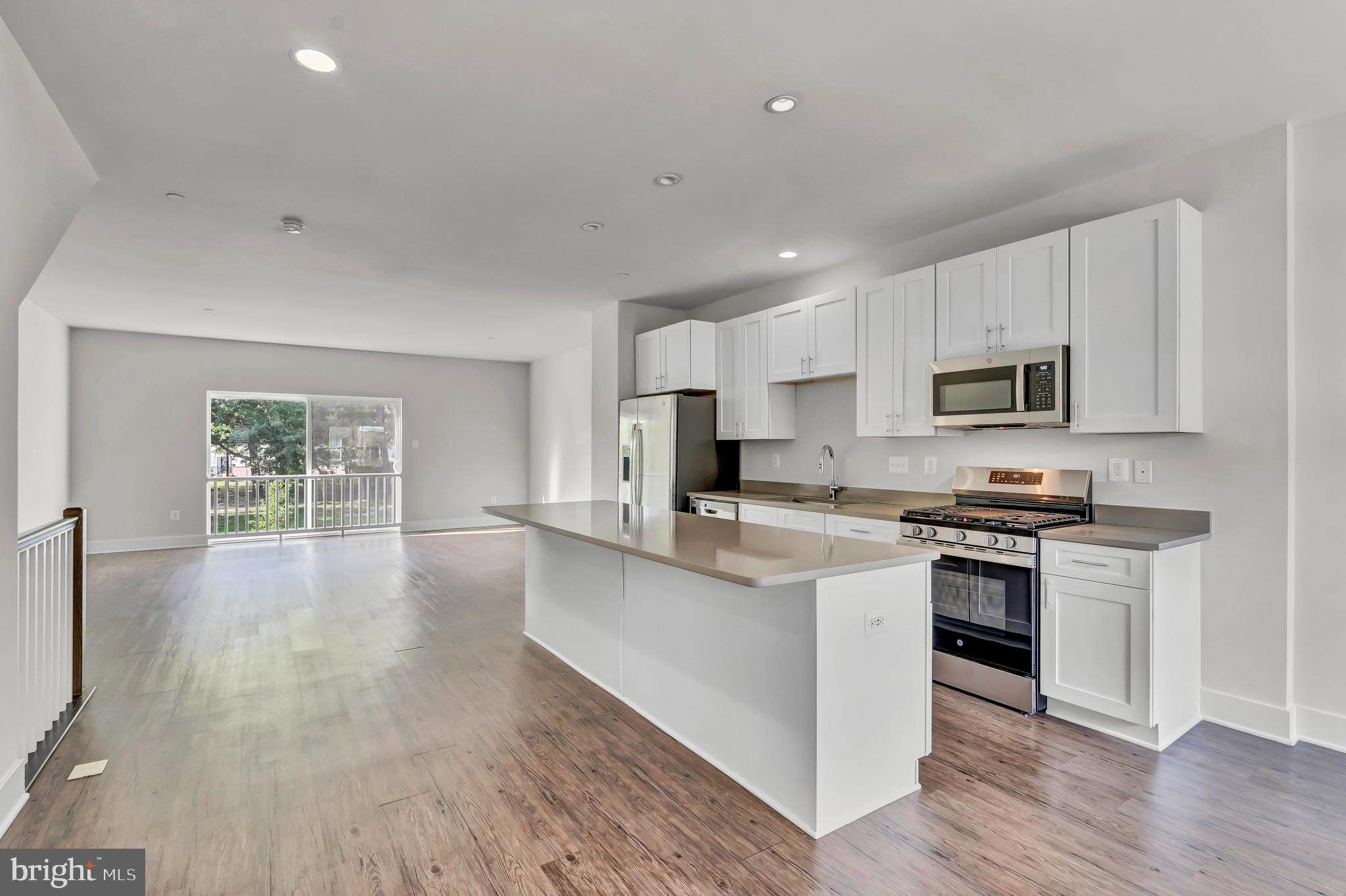7720 Lexington Ct