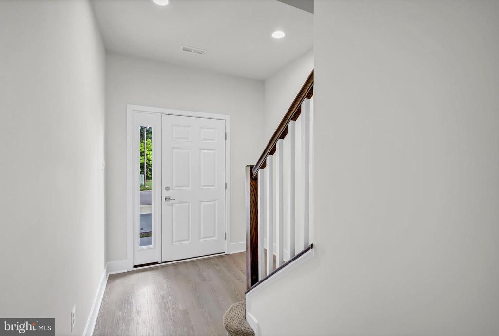 7720 Lexington Ct