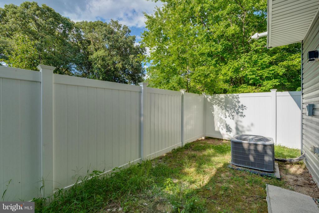 7720 Lexington Ct