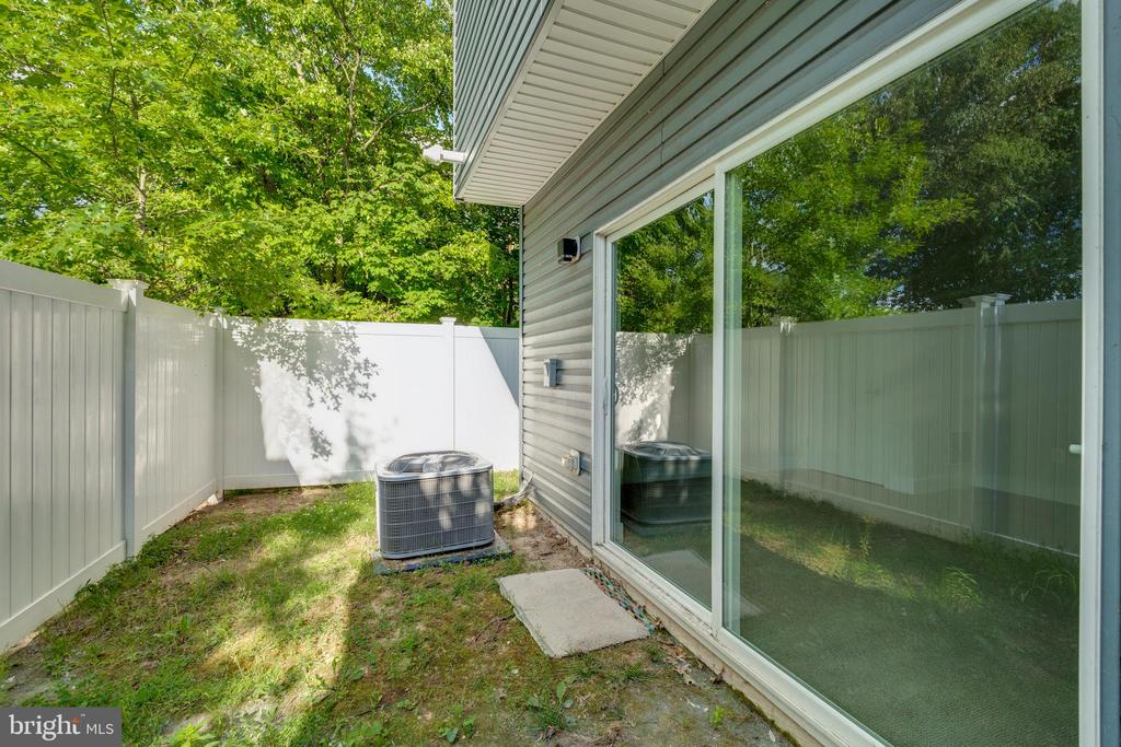7720 Lexington Ct