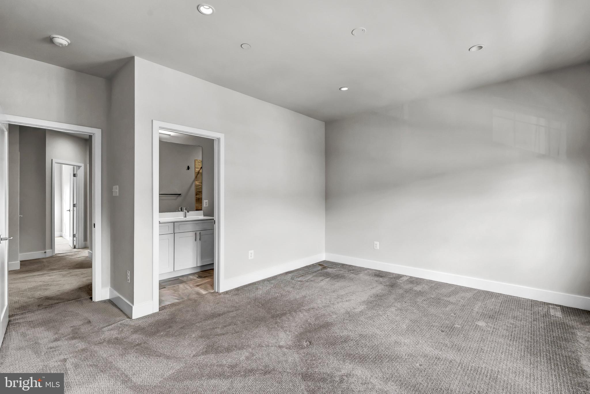 7720 Lexington Ct