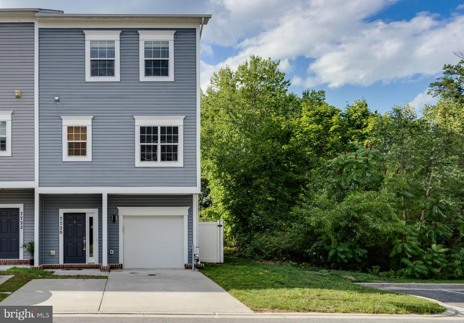7720 Lexington Ct