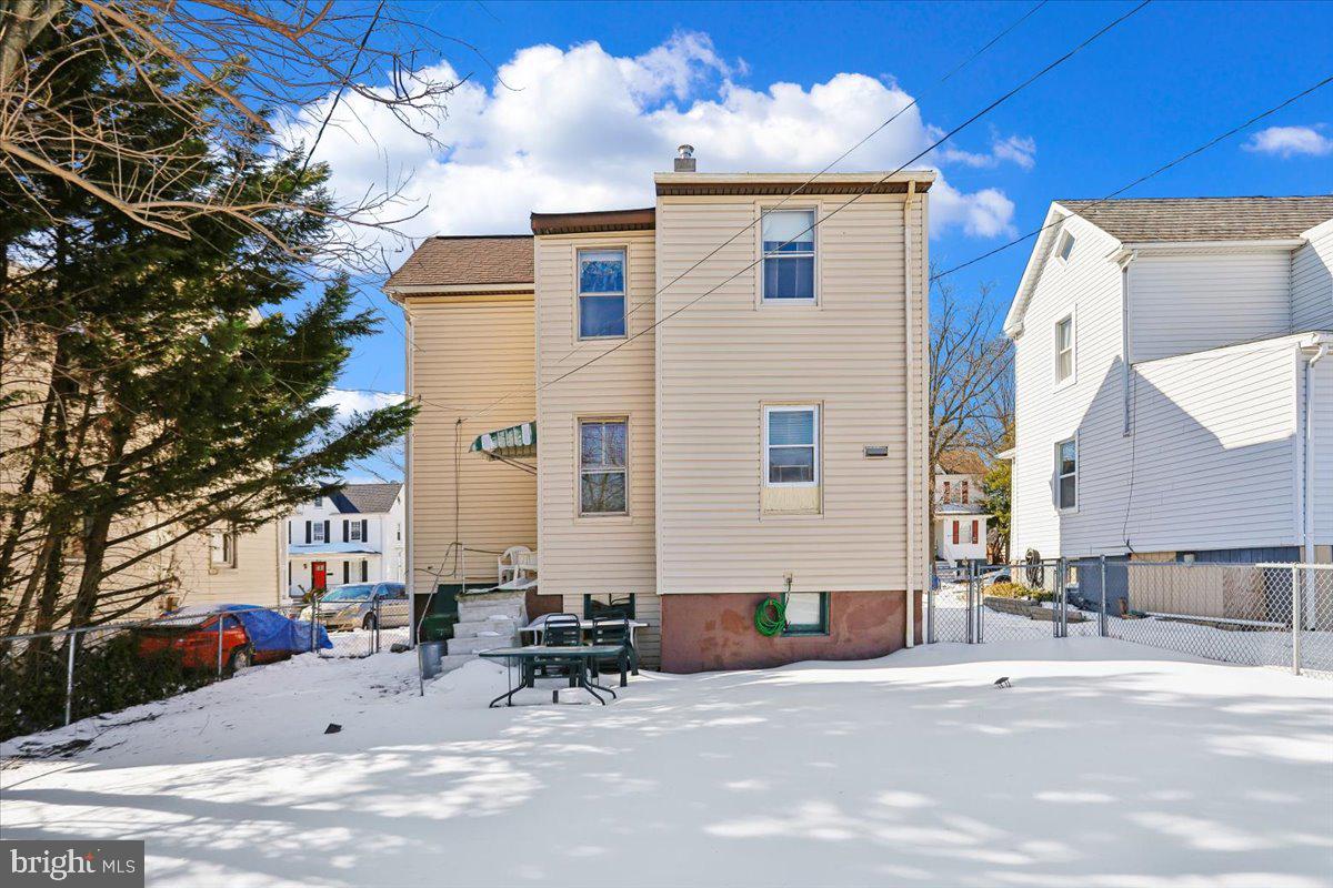 5611 BIRCHWOOD AVENUE