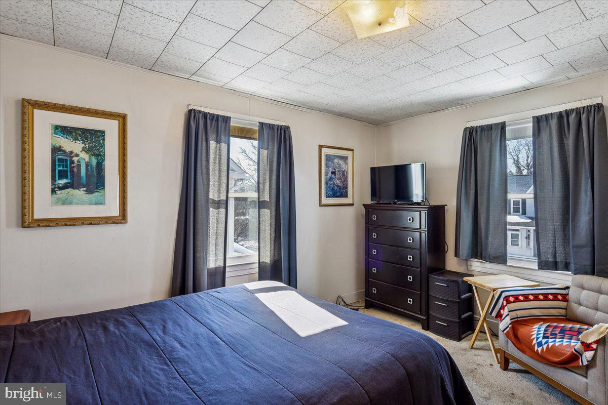 5611 BIRCHWOOD AVENUE