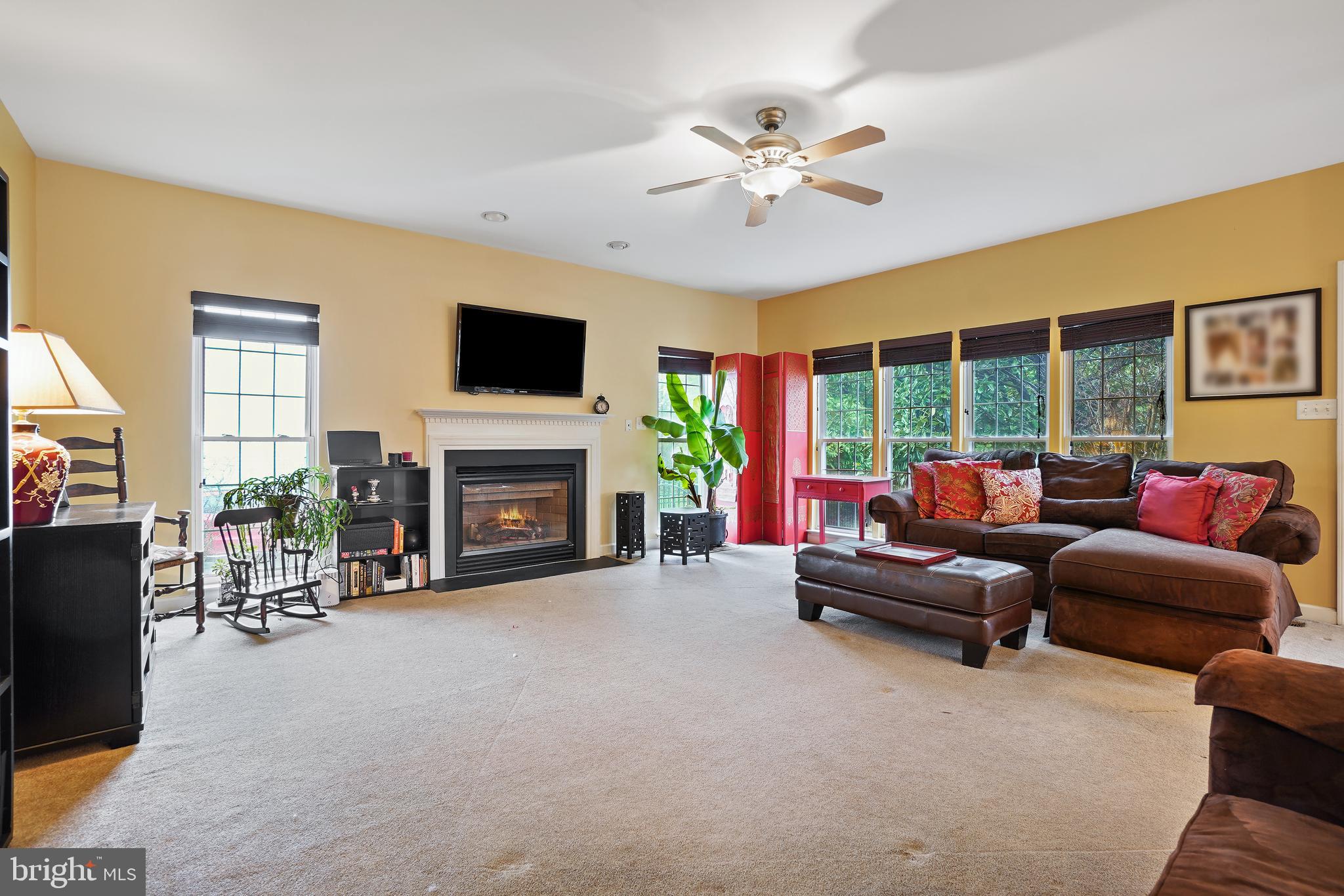 5228 Grovemont Dr