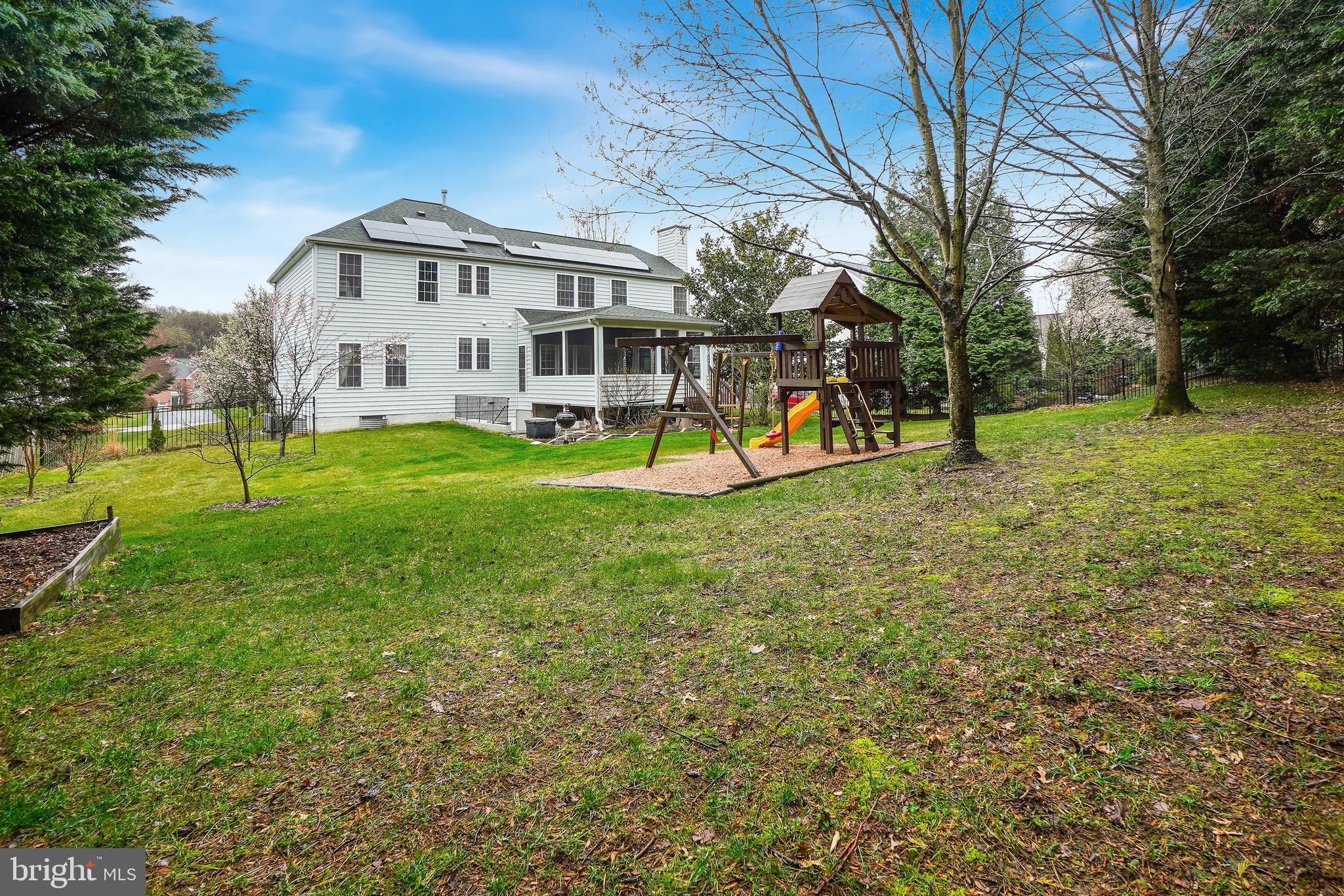 5228 Grovemont Dr