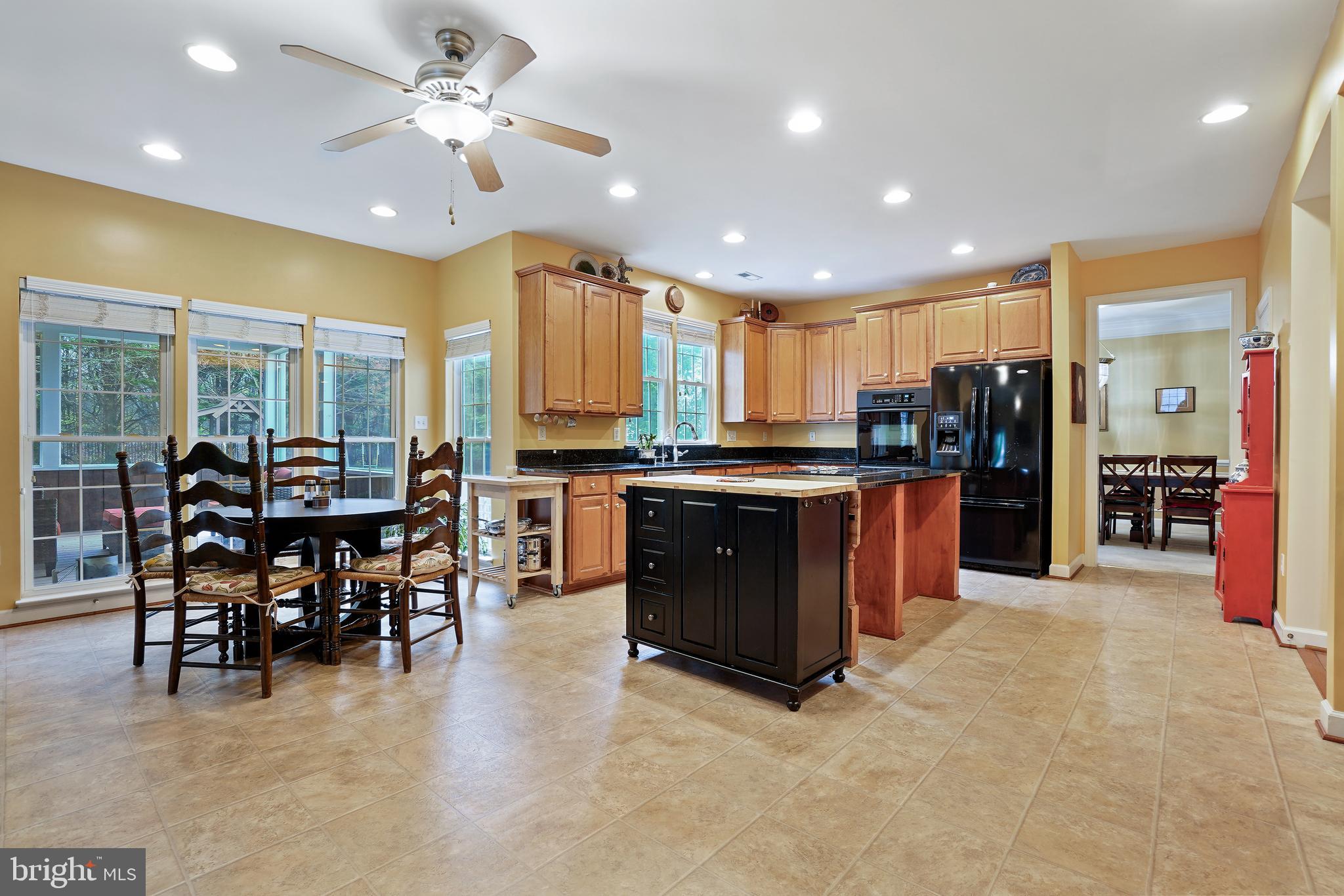 5228 Grovemont Dr