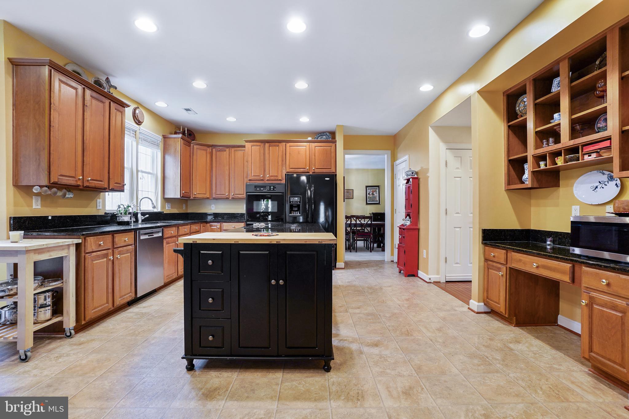 5228 Grovemont Dr