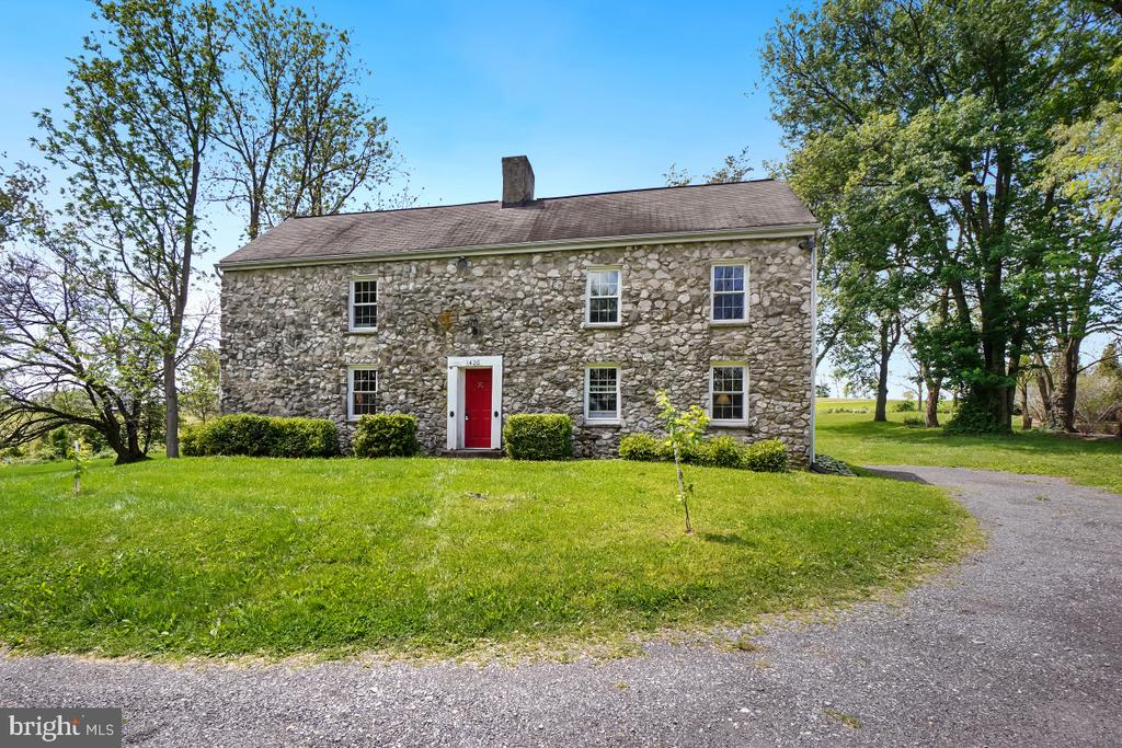 1420 DAISY ROAD