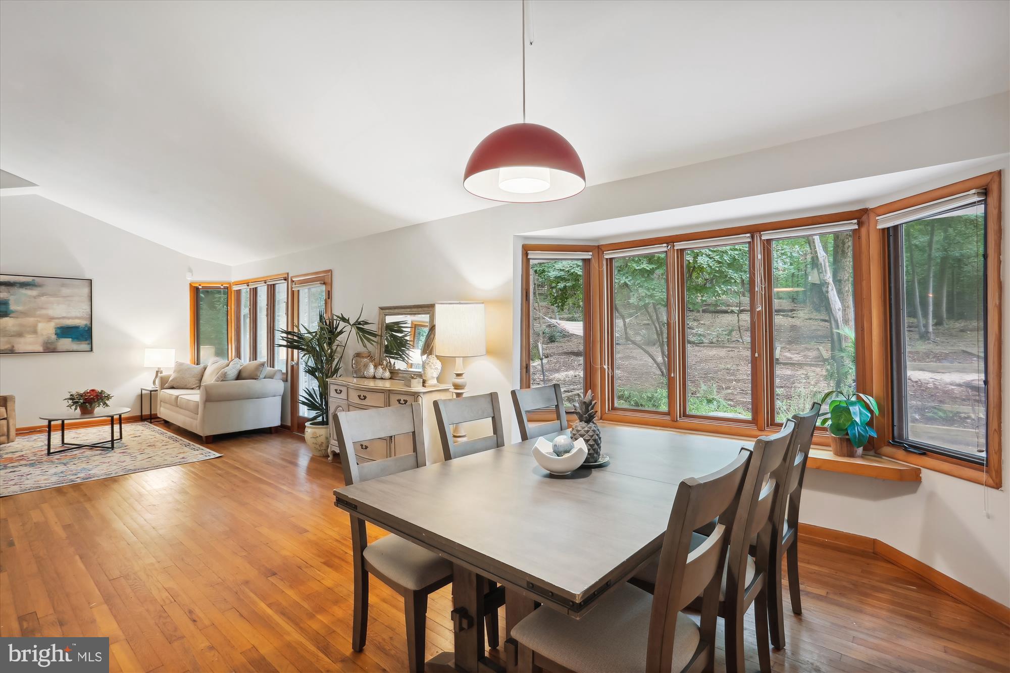 12211 BROOKHAVEN DRIVE