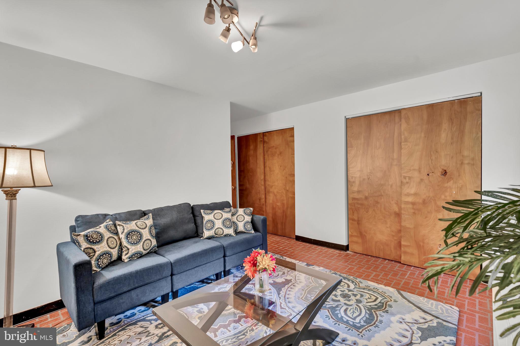 12211 BROOKHAVEN DRIVE