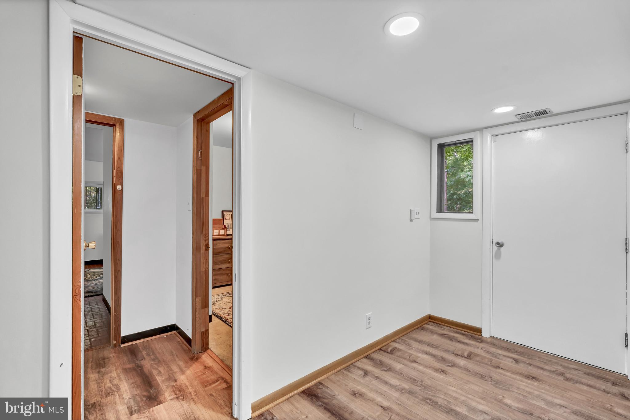 12211 BROOKHAVEN DRIVE