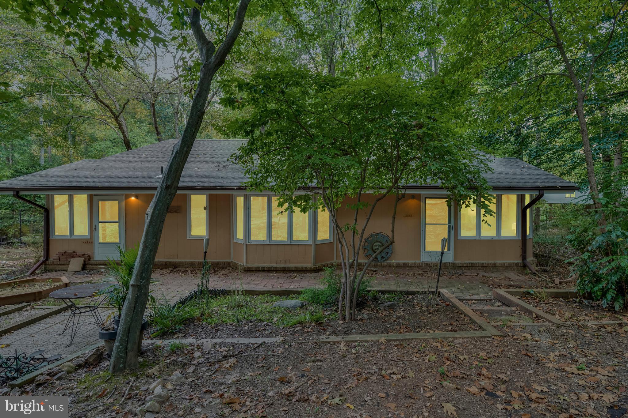 12211 BROOKHAVEN DRIVE