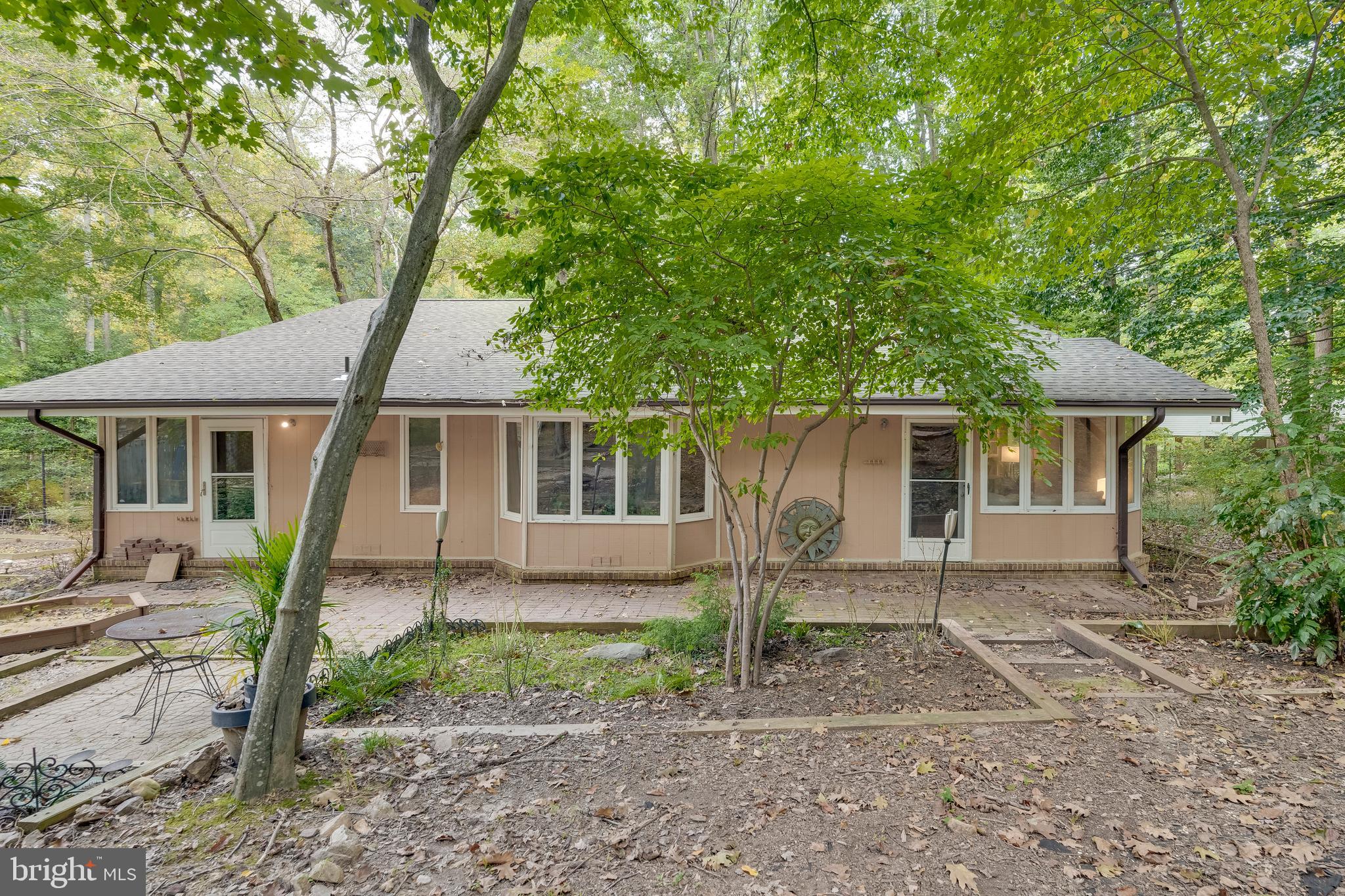 12211 BROOKHAVEN DRIVE