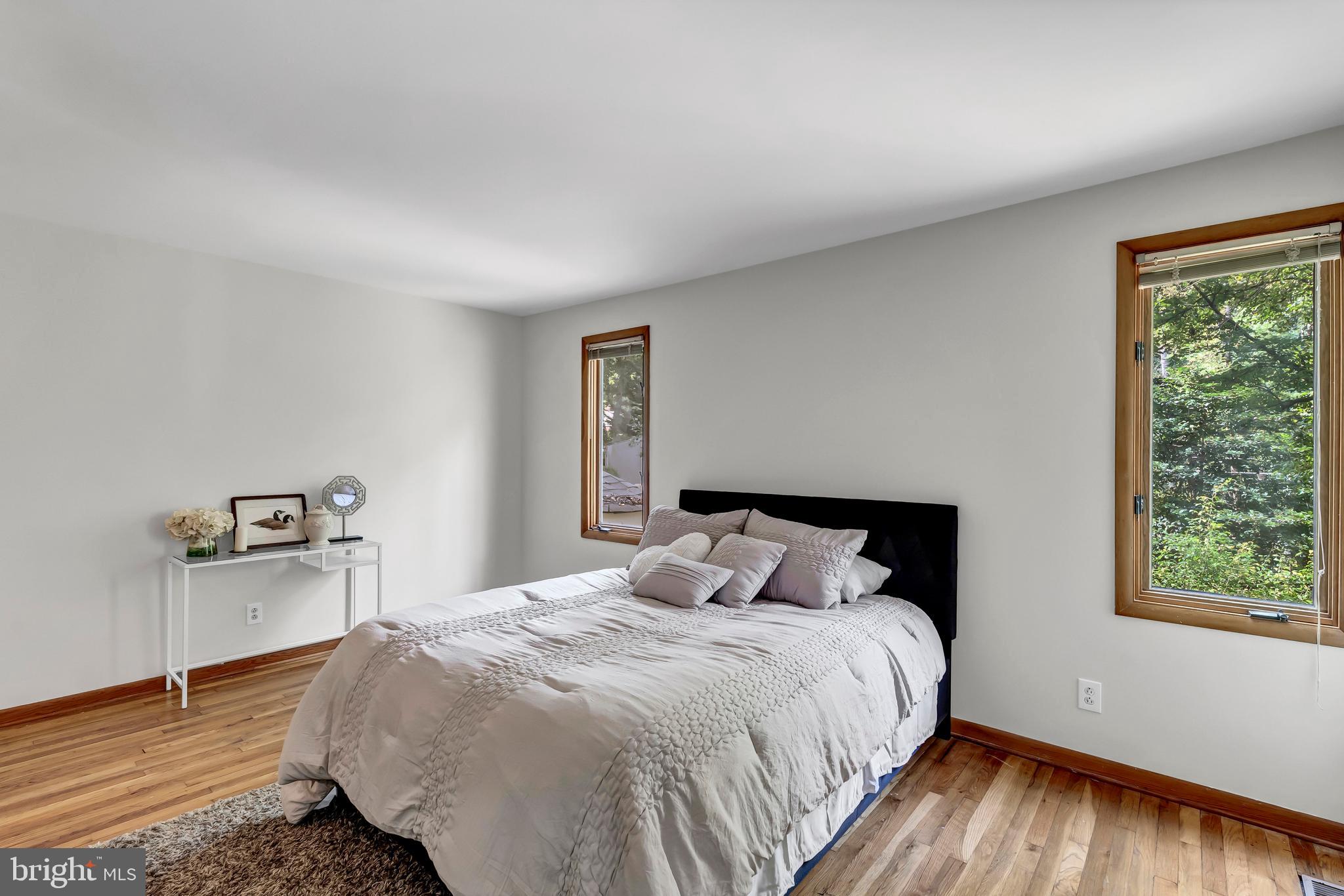 12211 BROOKHAVEN DRIVE