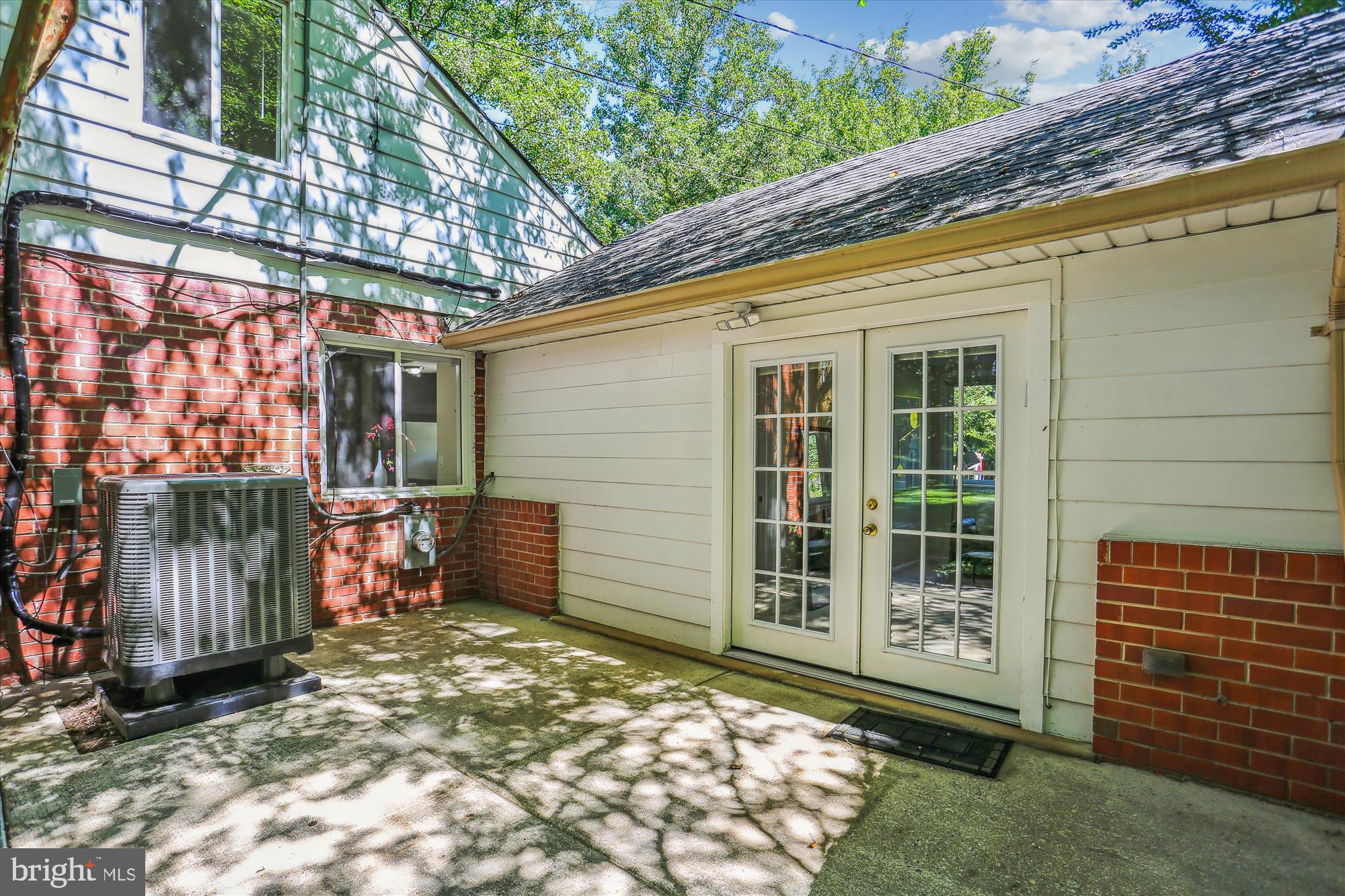 12304 Clement Ln
