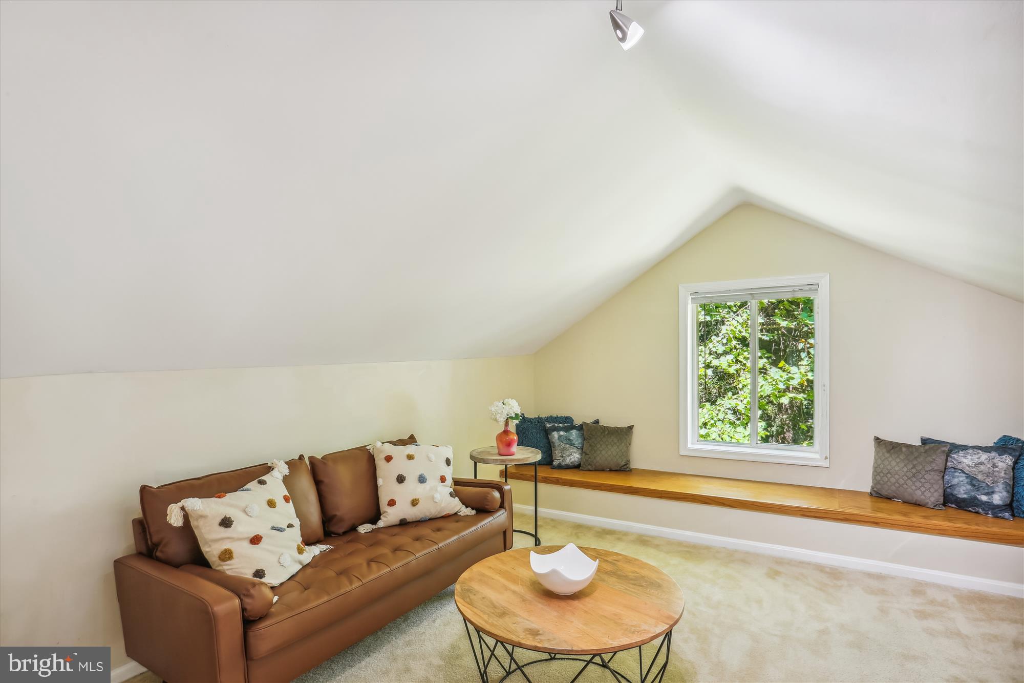 12304 Clement Ln