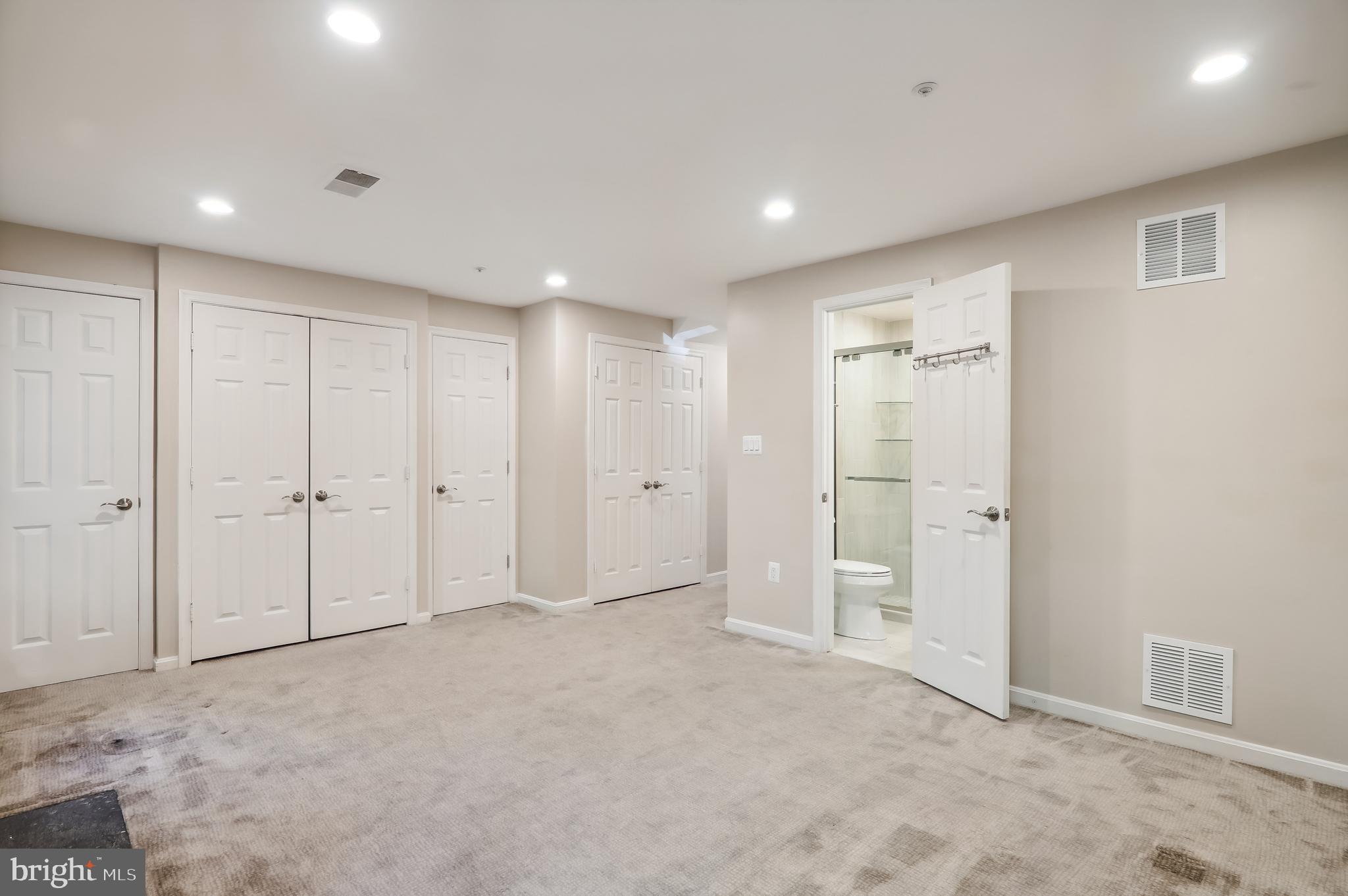 11247 Watermill Ln