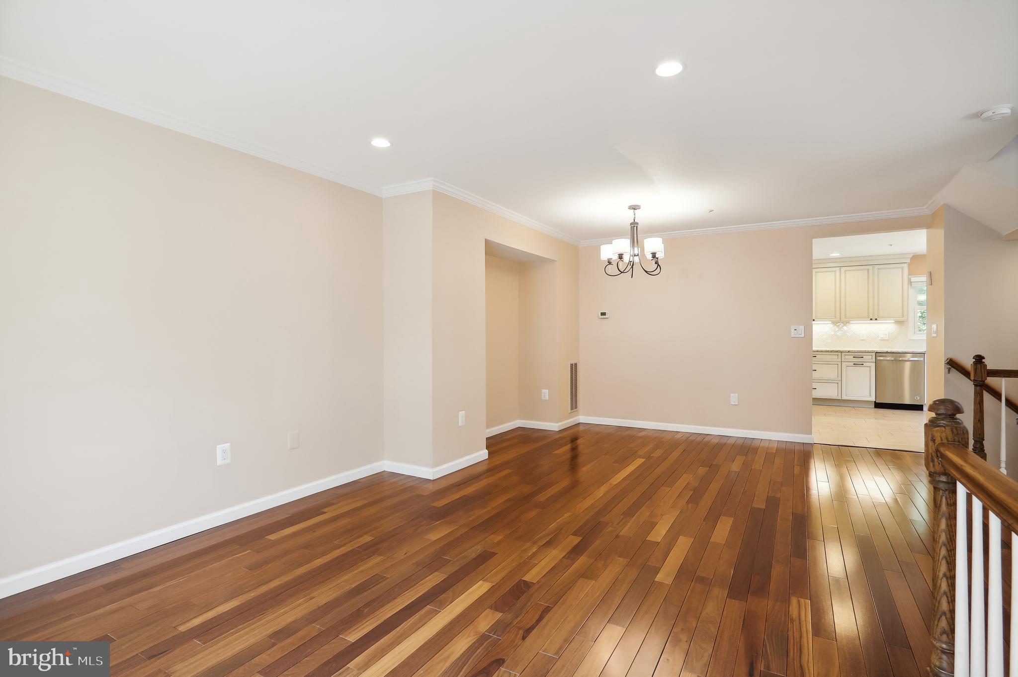 11247 Watermill Ln