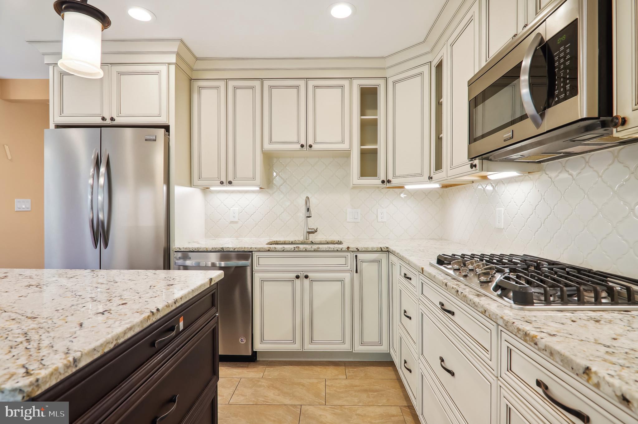 11247 Watermill Ln