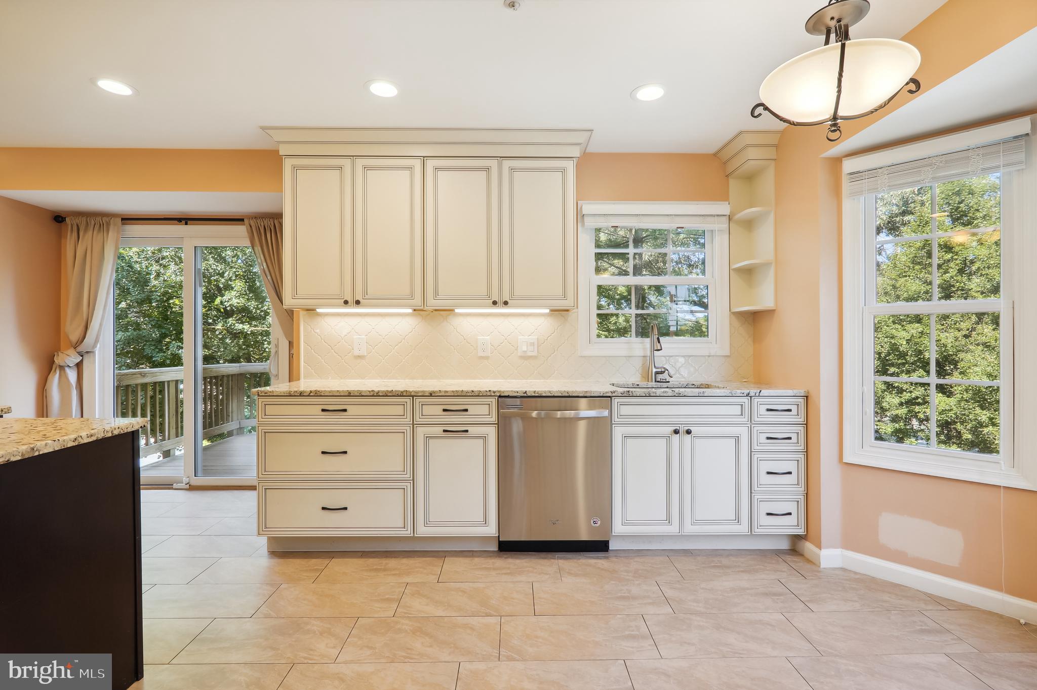 11247 Watermill Ln