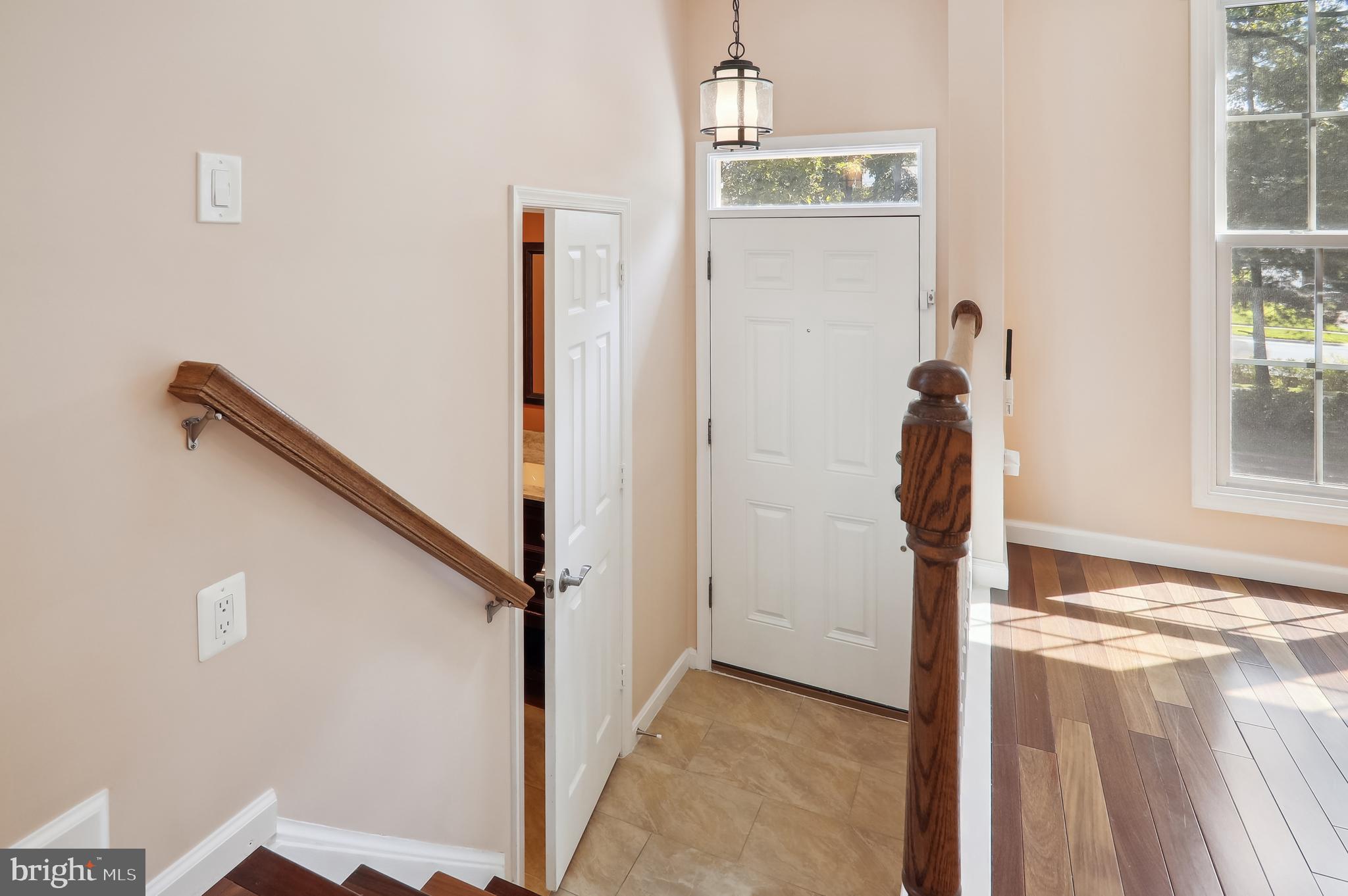 11247 Watermill Ln