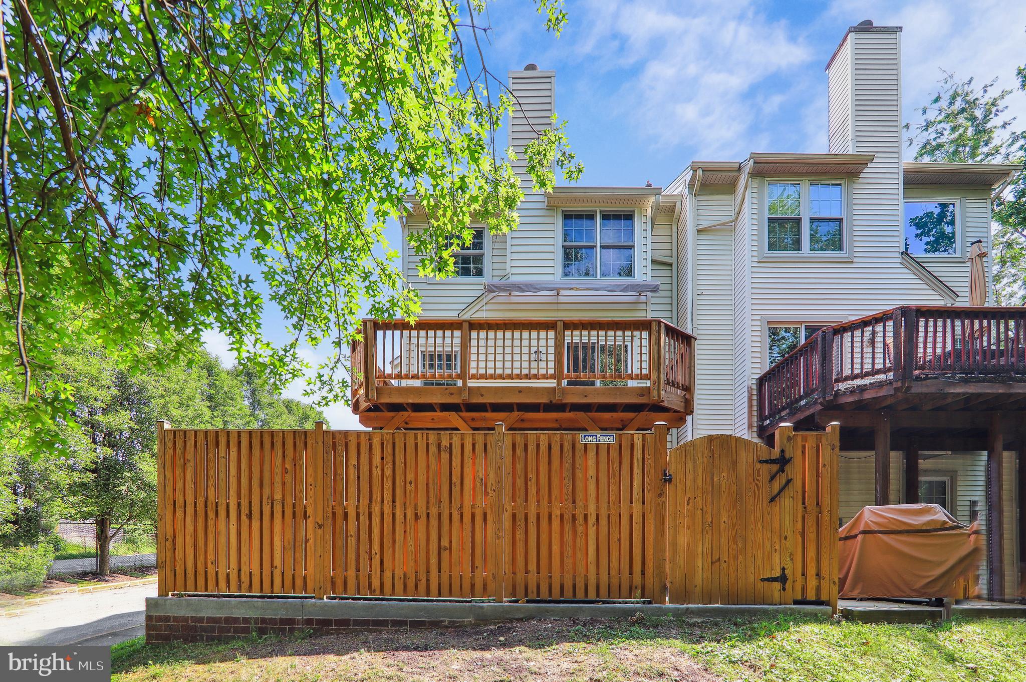 11247 Watermill Ln