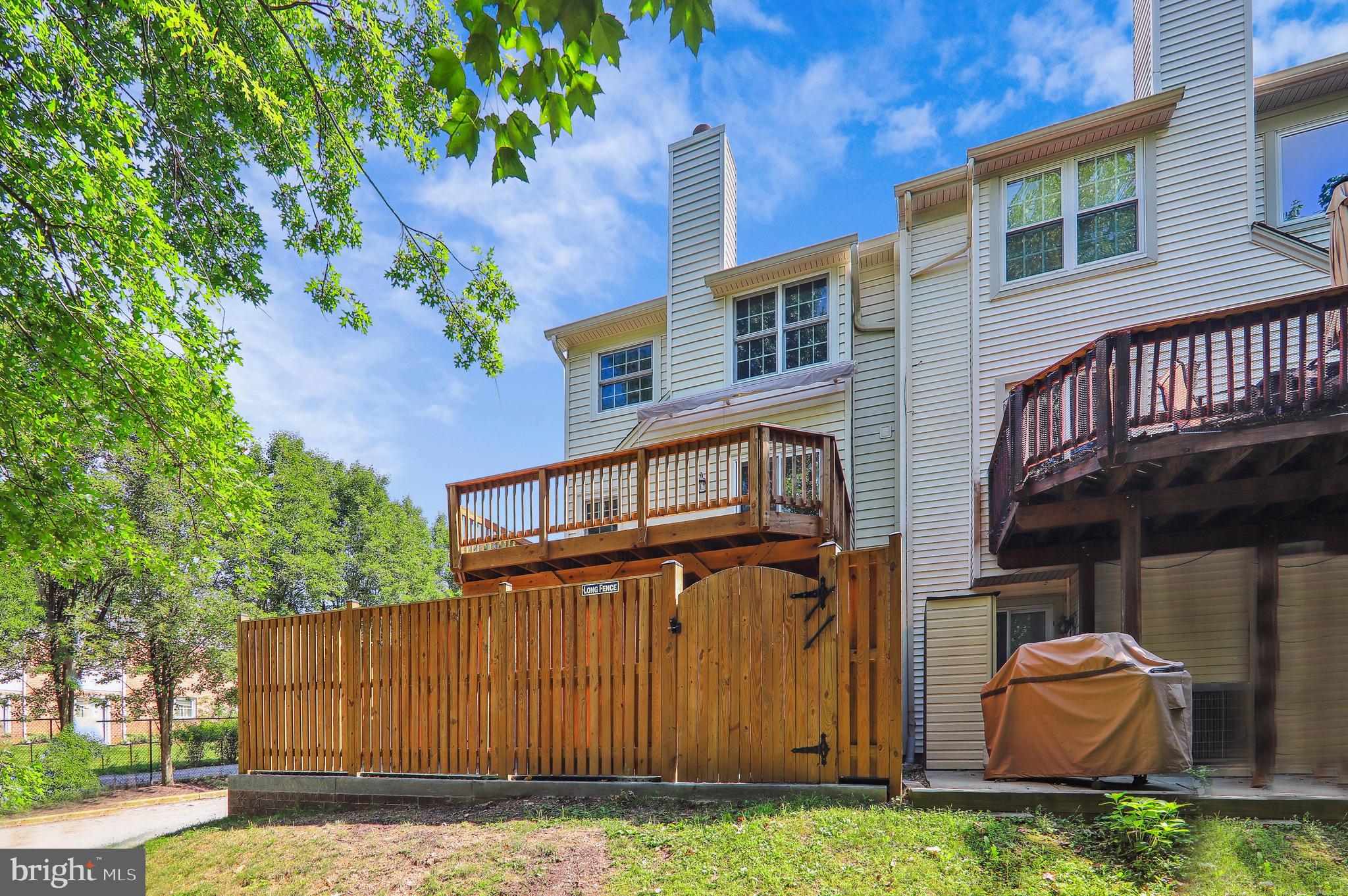 11247 Watermill Ln