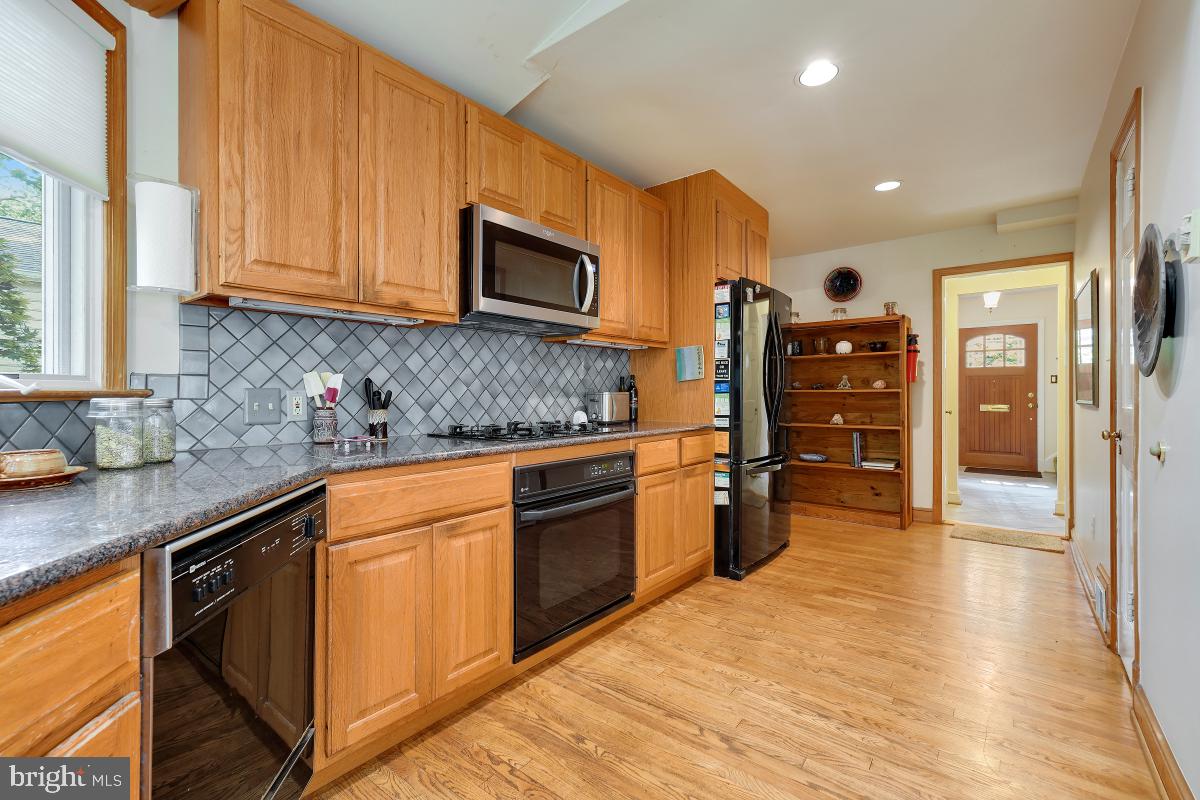 7308 CEDAR AVENUE