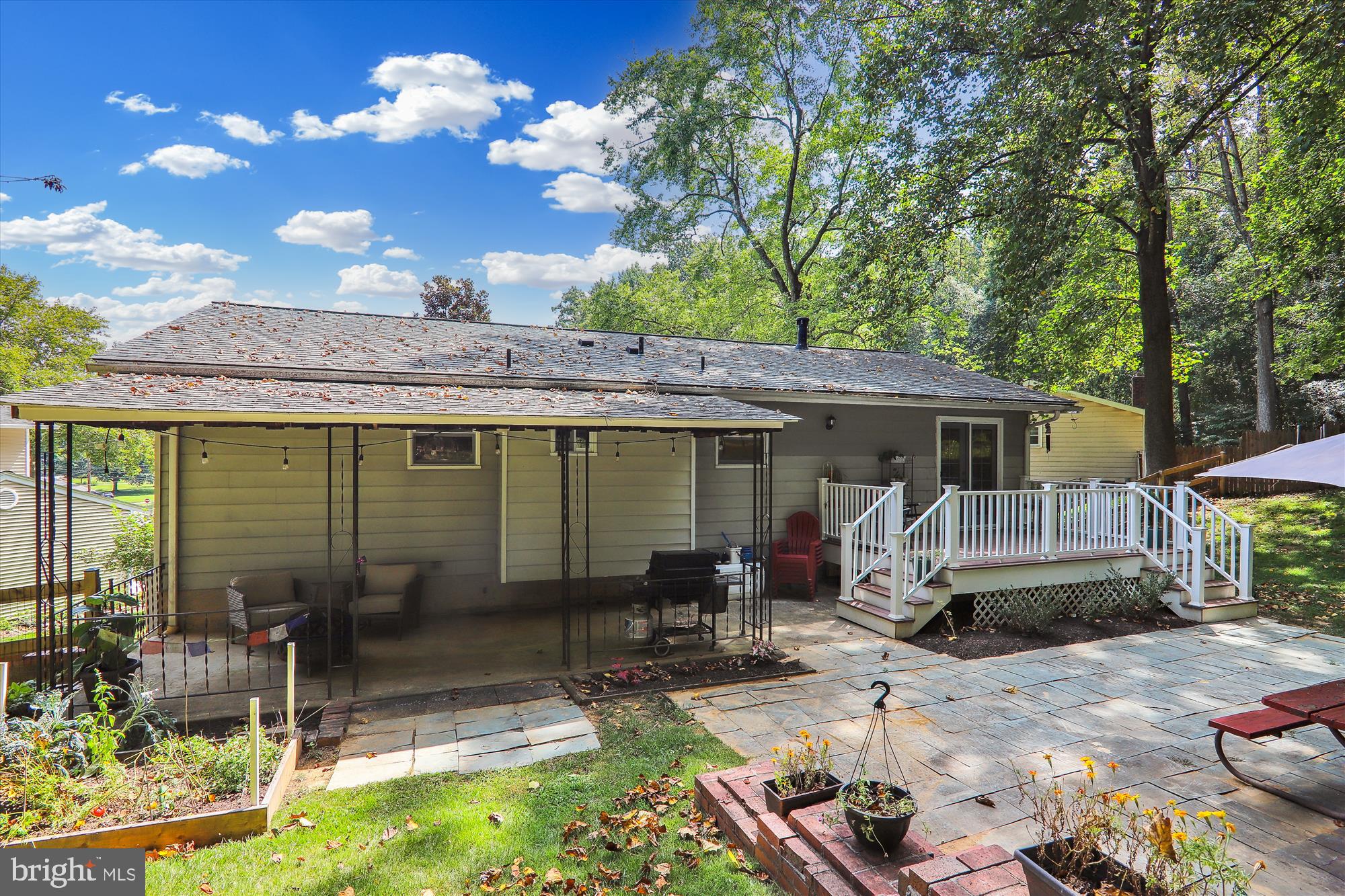 13609 Crispin WAY