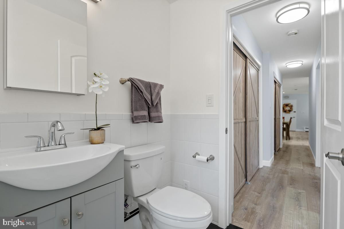 7718 MAPLE AVENUE Unit: 3