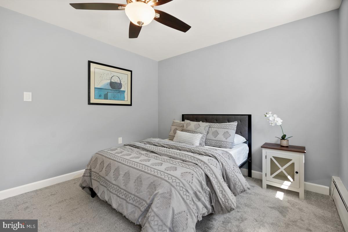 7718 MAPLE AVENUE Unit: 3