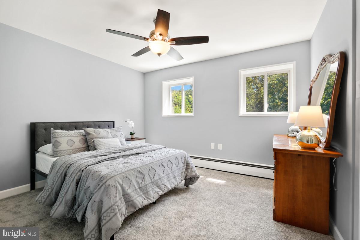 7718 MAPLE AVENUE Unit: 3