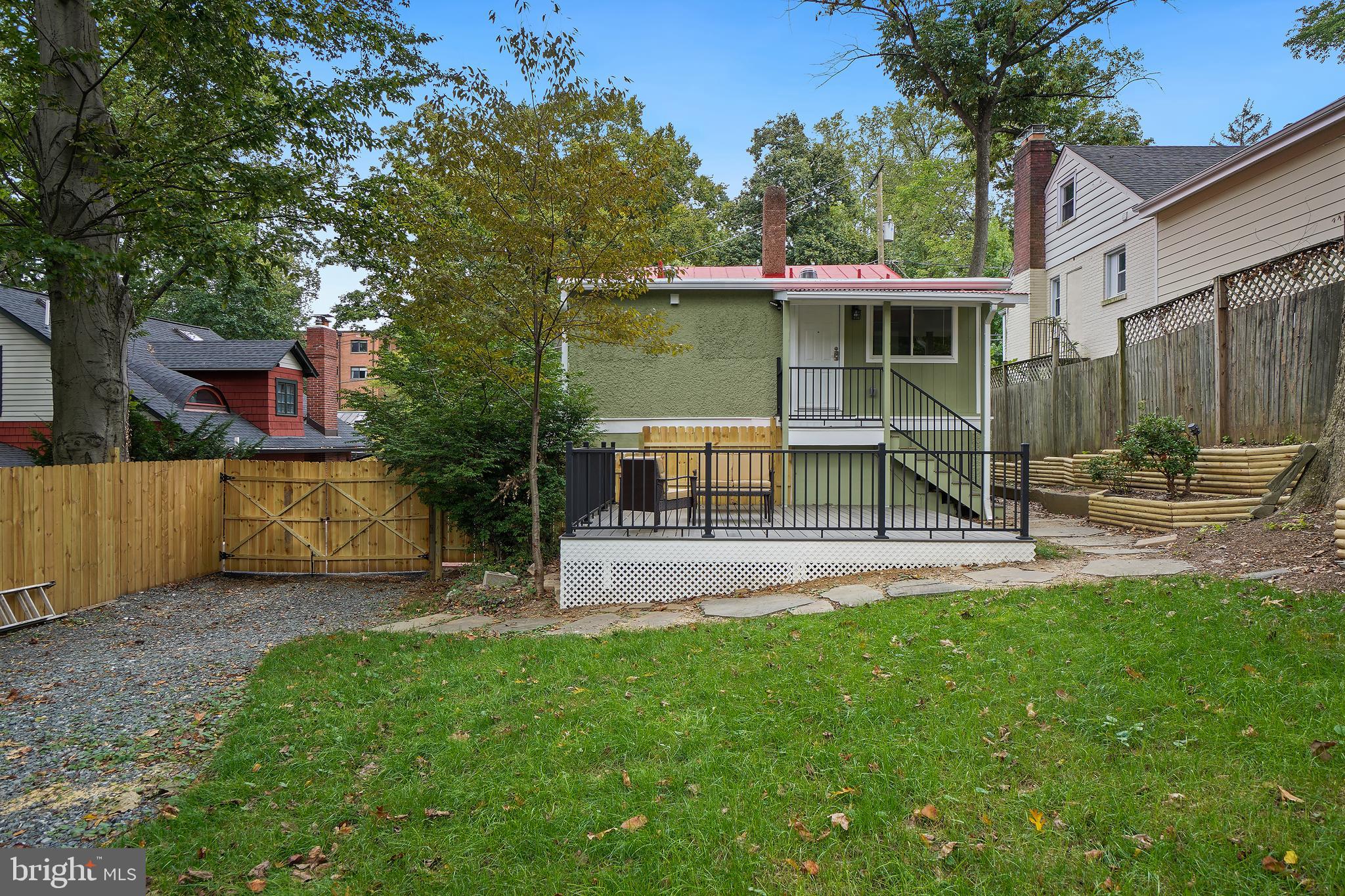120 Sherman AVENUE