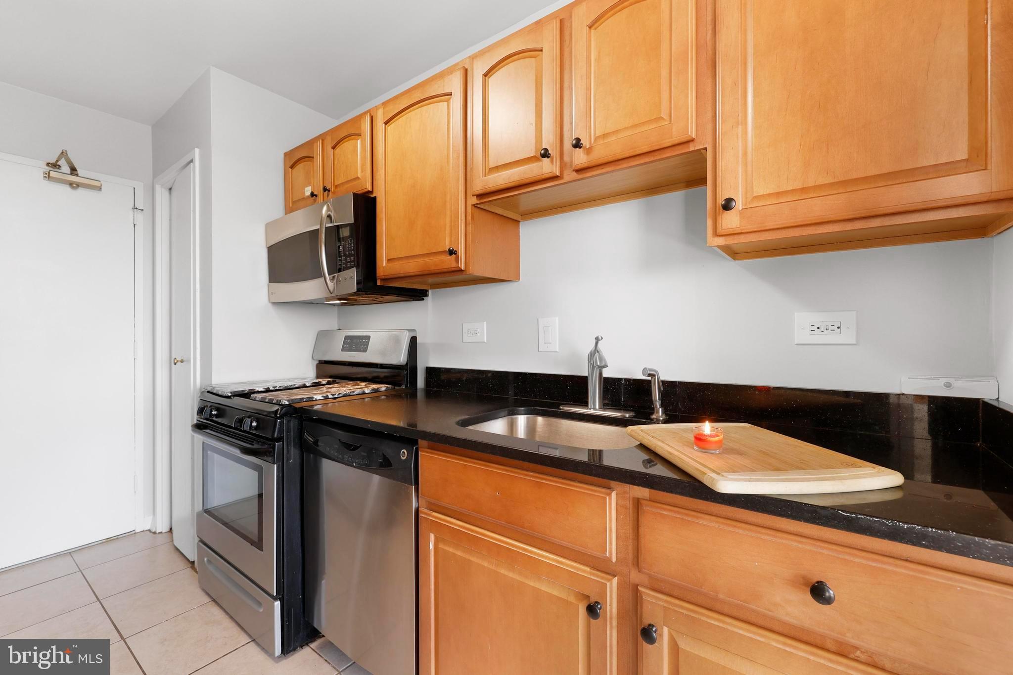 1900 Lyttonsville ROAD Unit: 1007