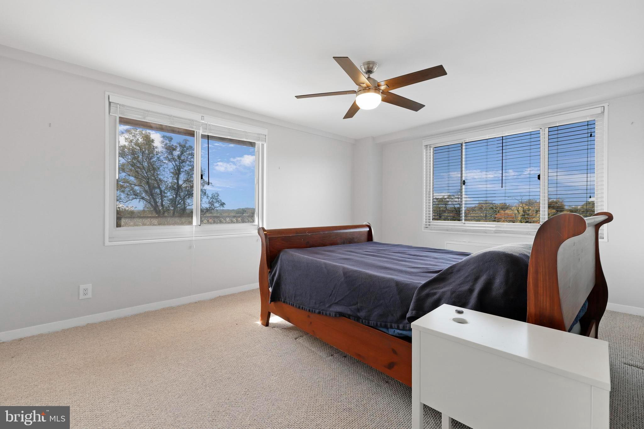 1900 Lyttonsville ROAD Unit: 1007
