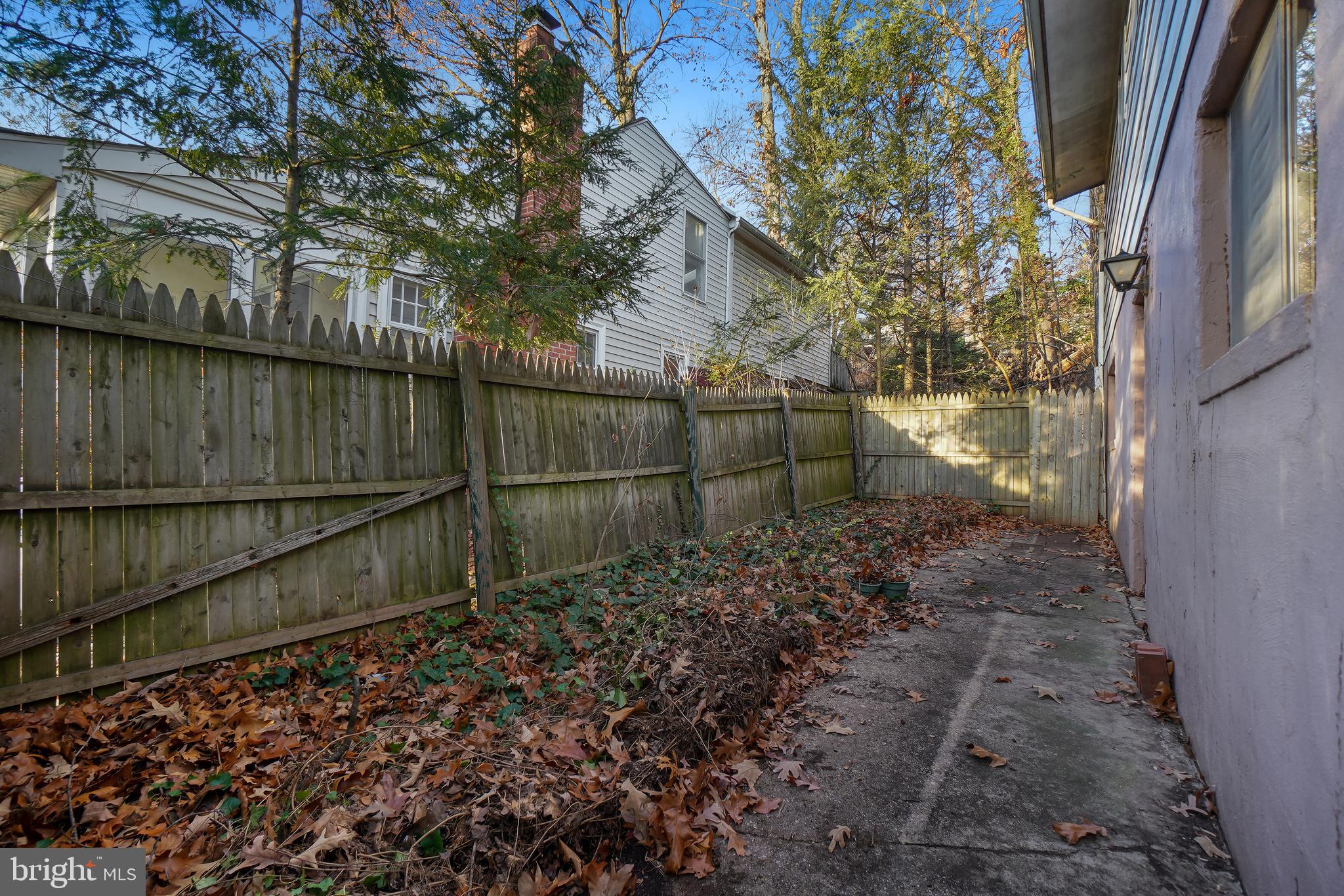 307 Philadelphia AVENUE