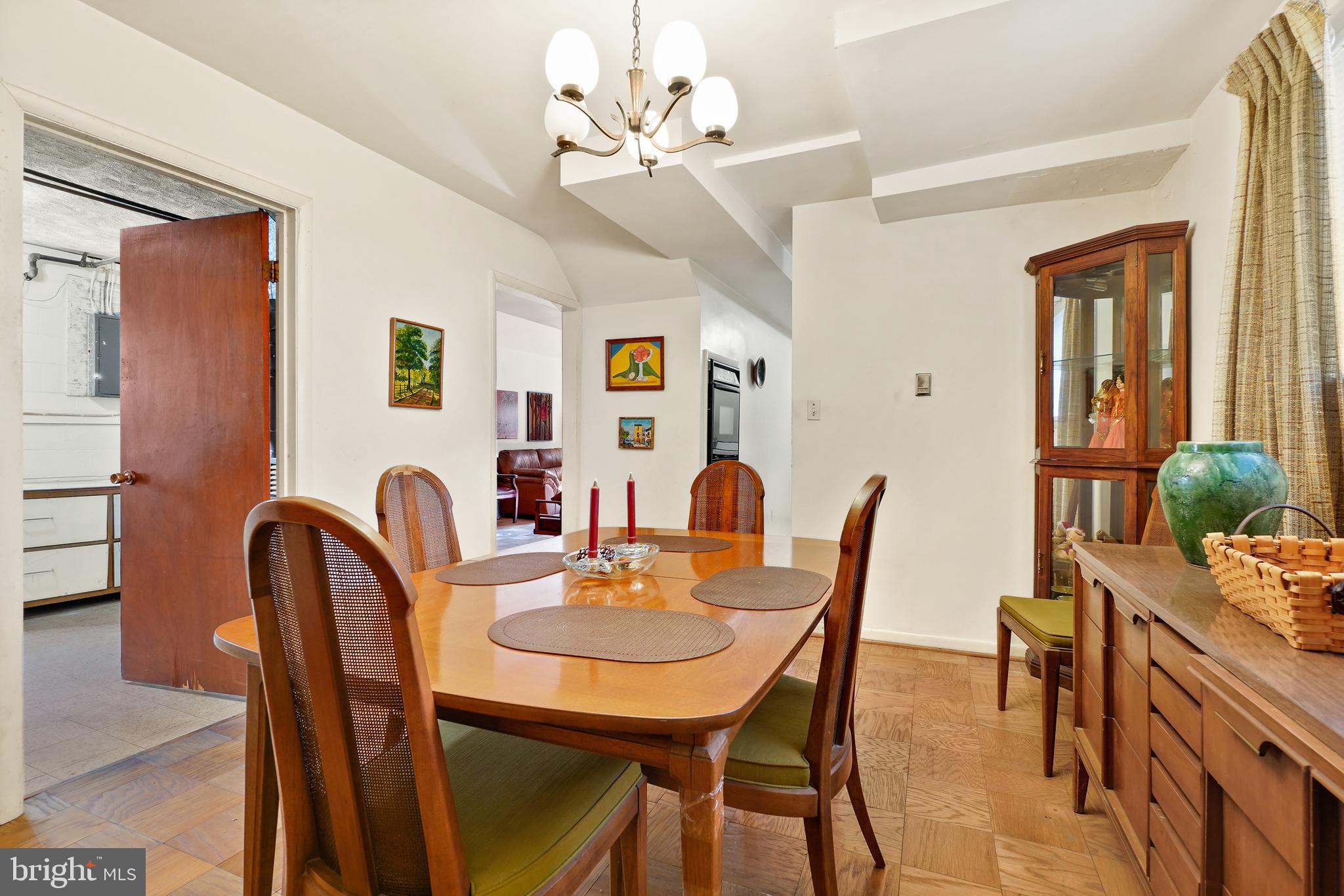 307 Philadelphia AVENUE