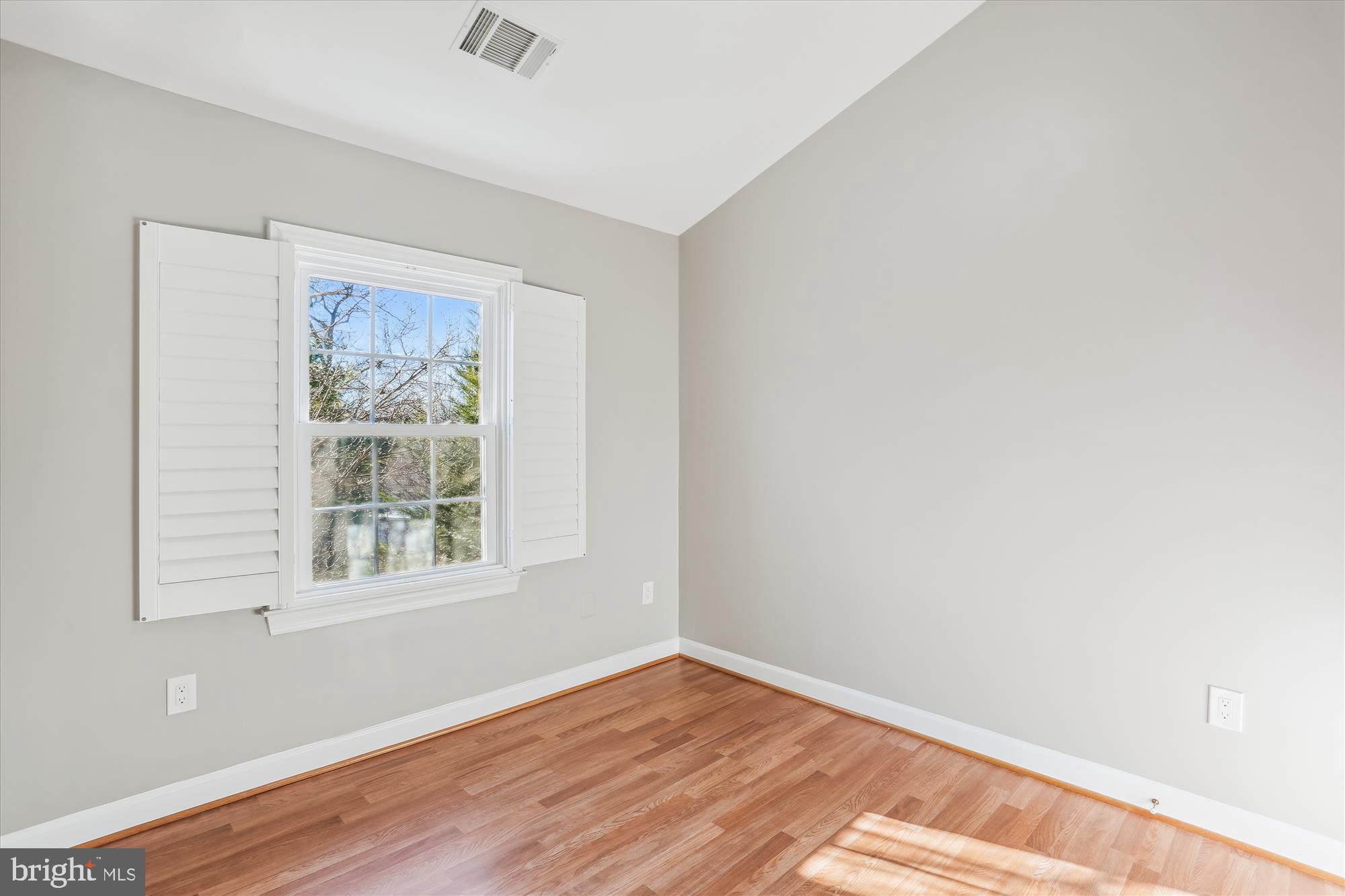 11225 Watermill Ln