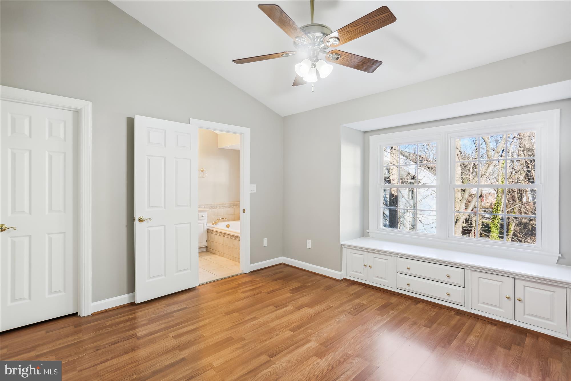 11225 Watermill Ln