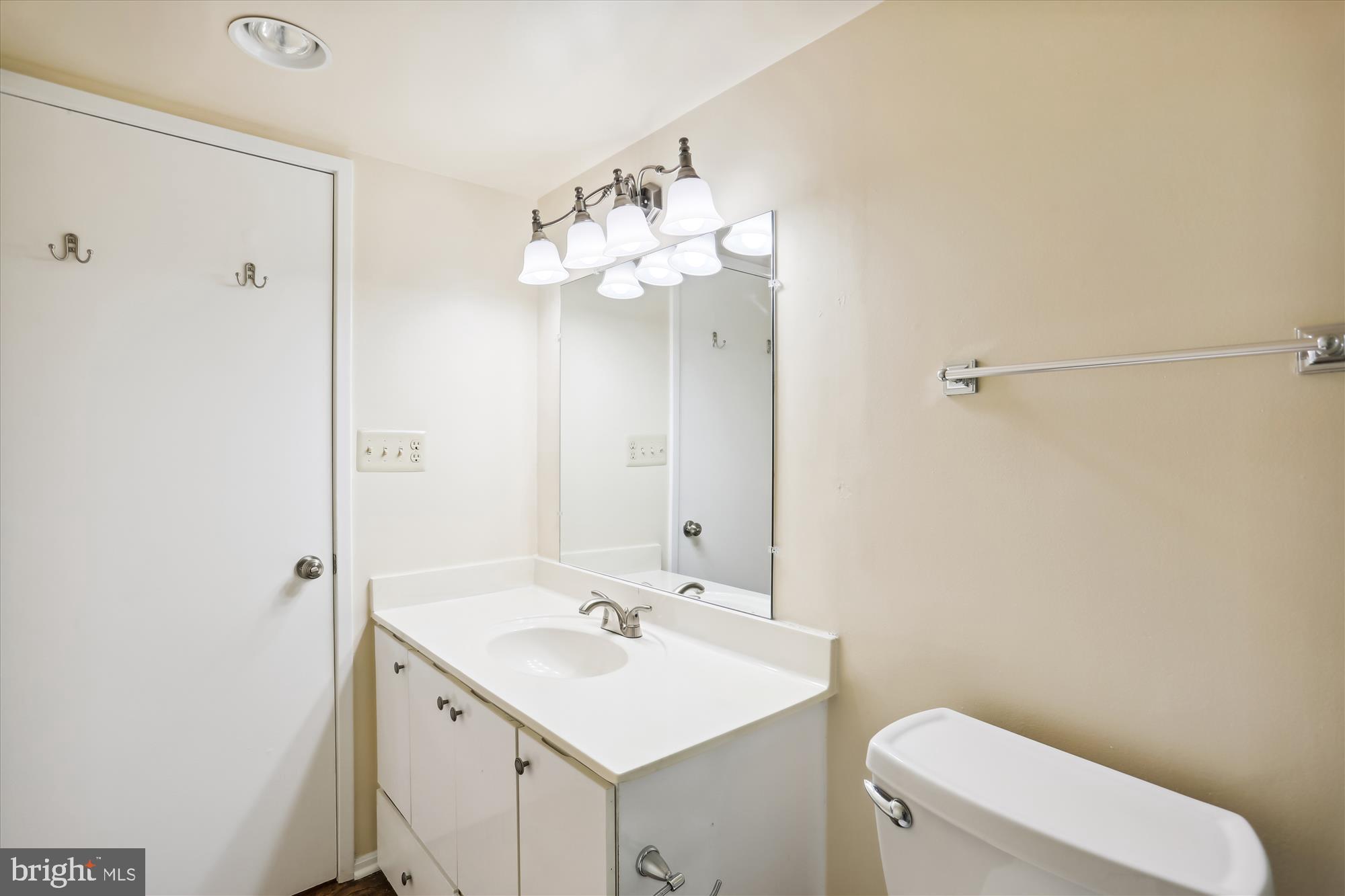 3330 N Leisure World Blvd #5-326