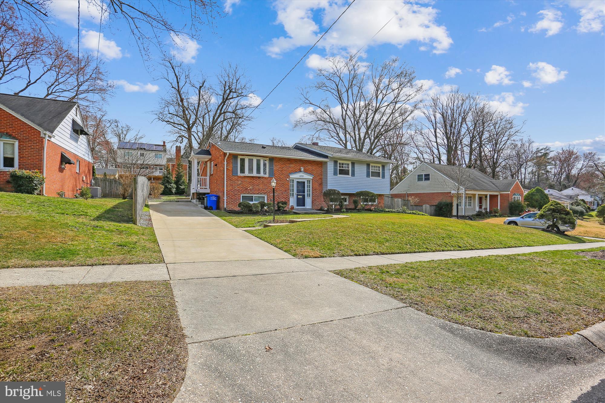 610 Lamberton Dr