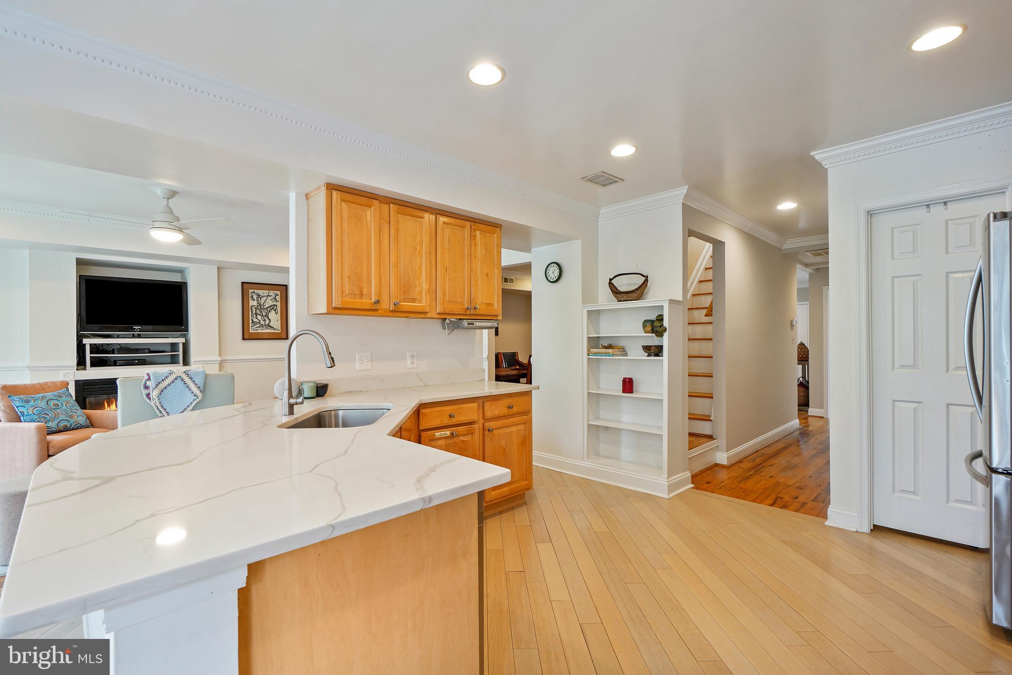 701 Ritchie Ave