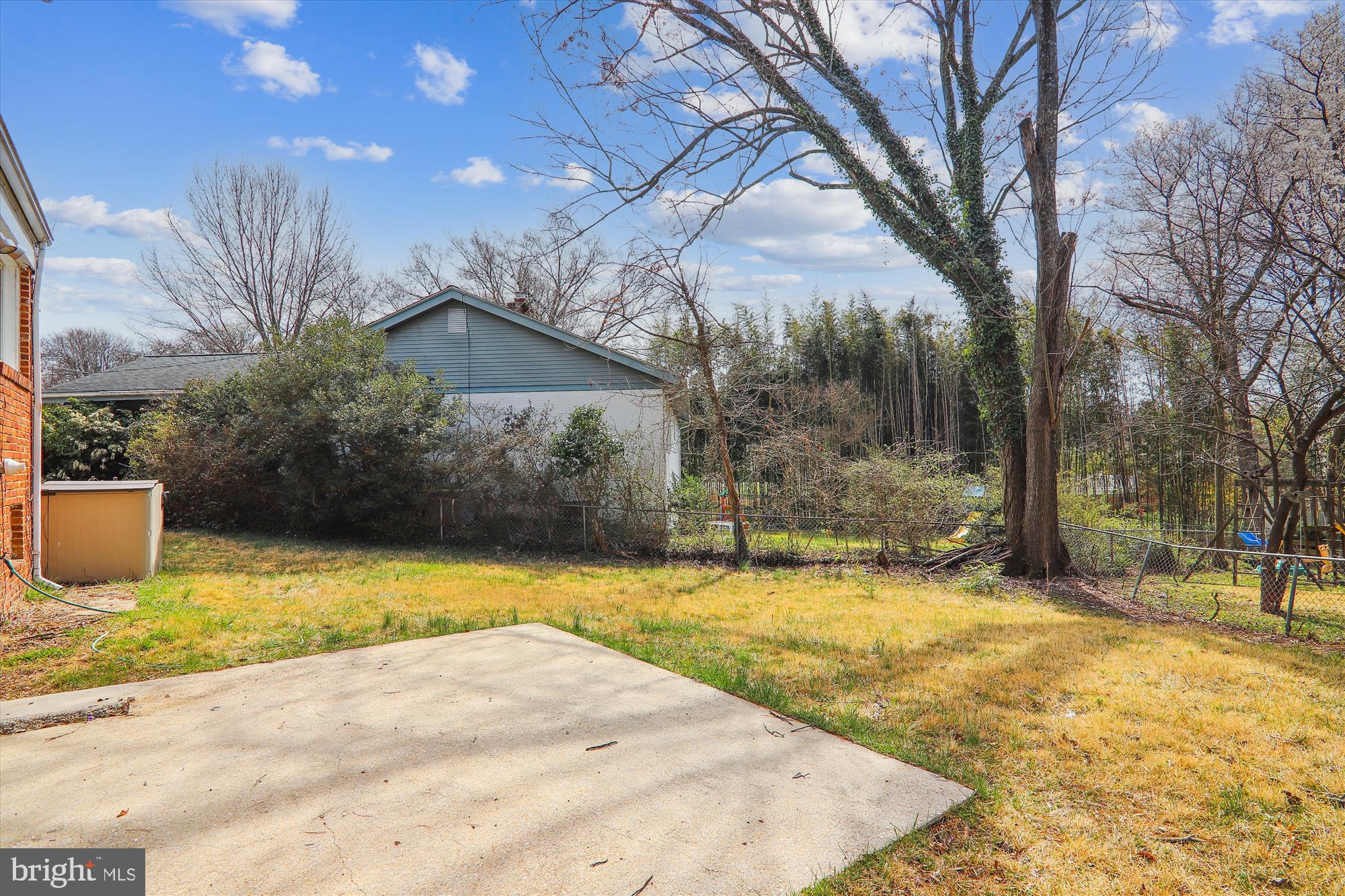 10810 Meadowhill Rd