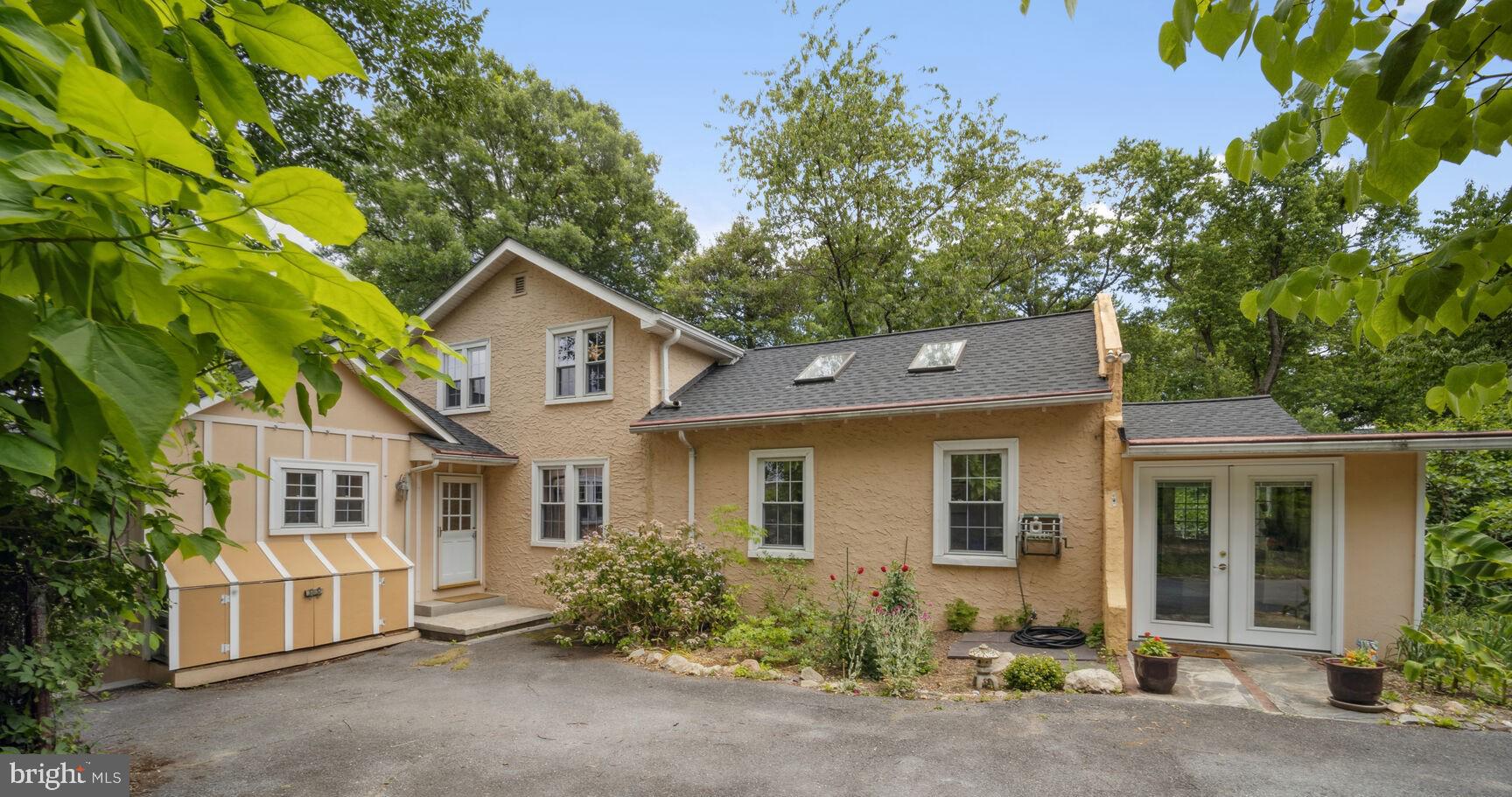 422 Ethan Allen Ave