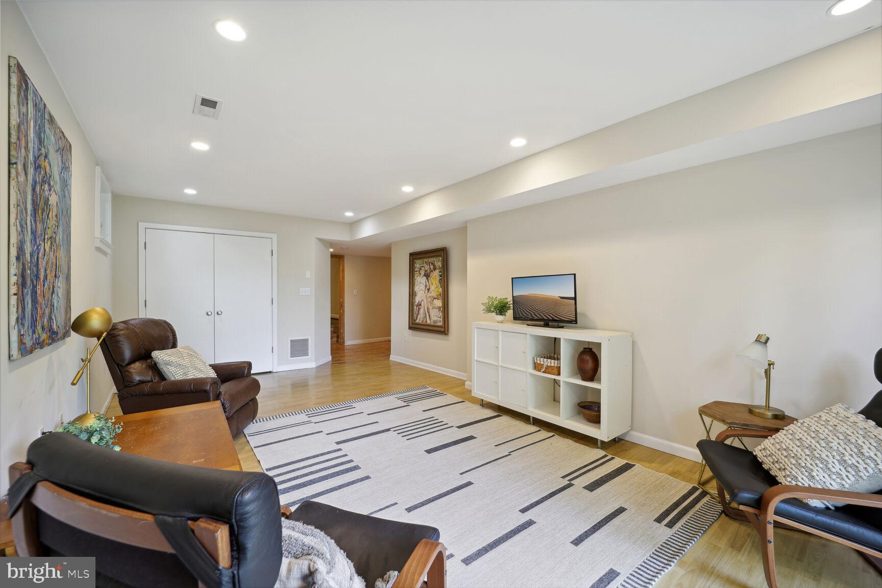 422 Ethan Allen Ave