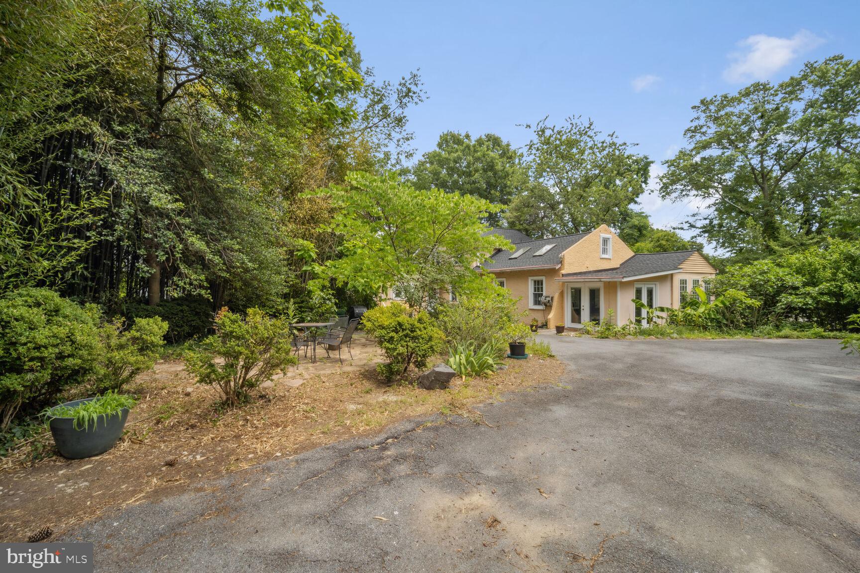 422 Ethan Allen Ave